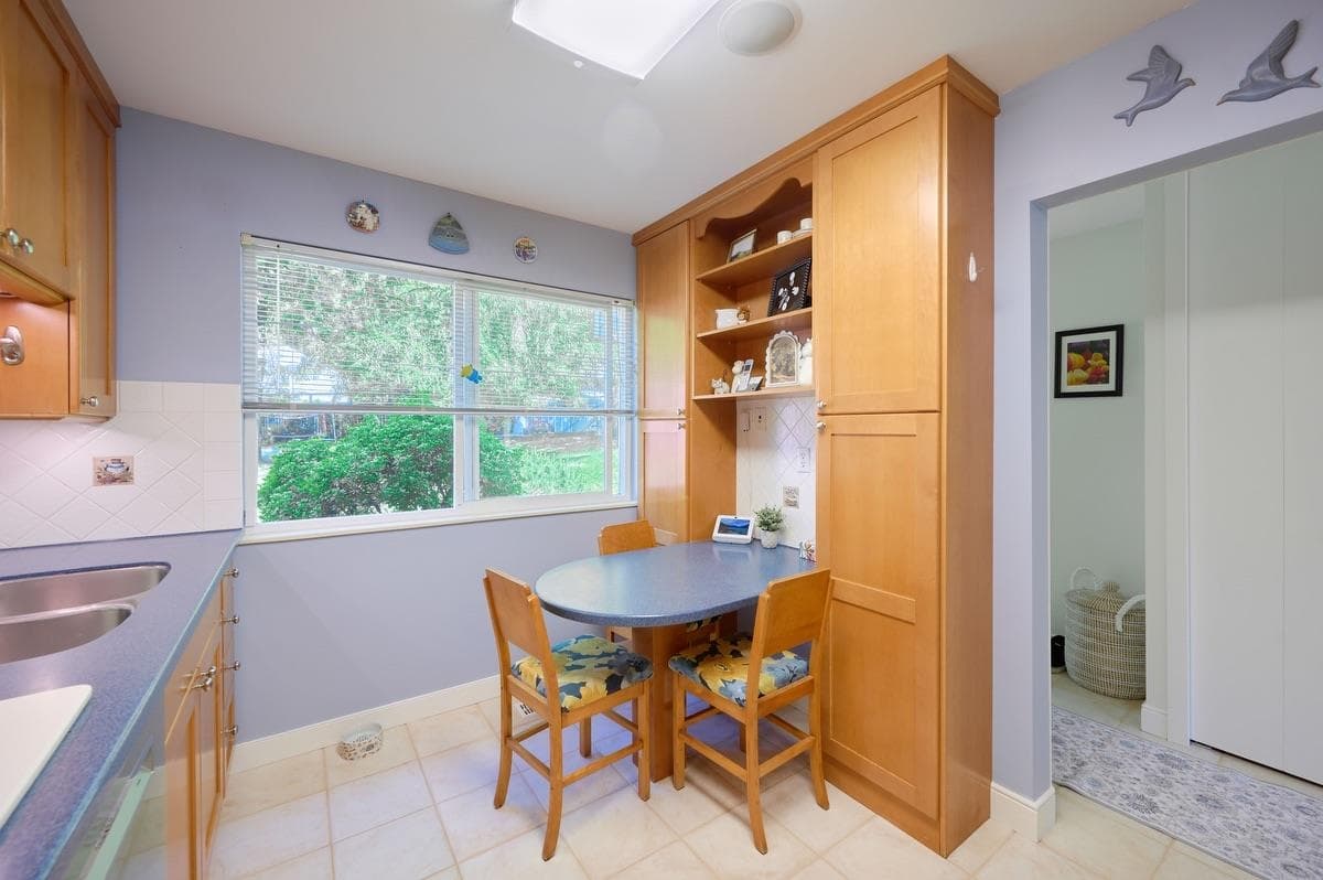 4627 Hoskins Road, North Vancouver, V7K 2R2 — photo 5