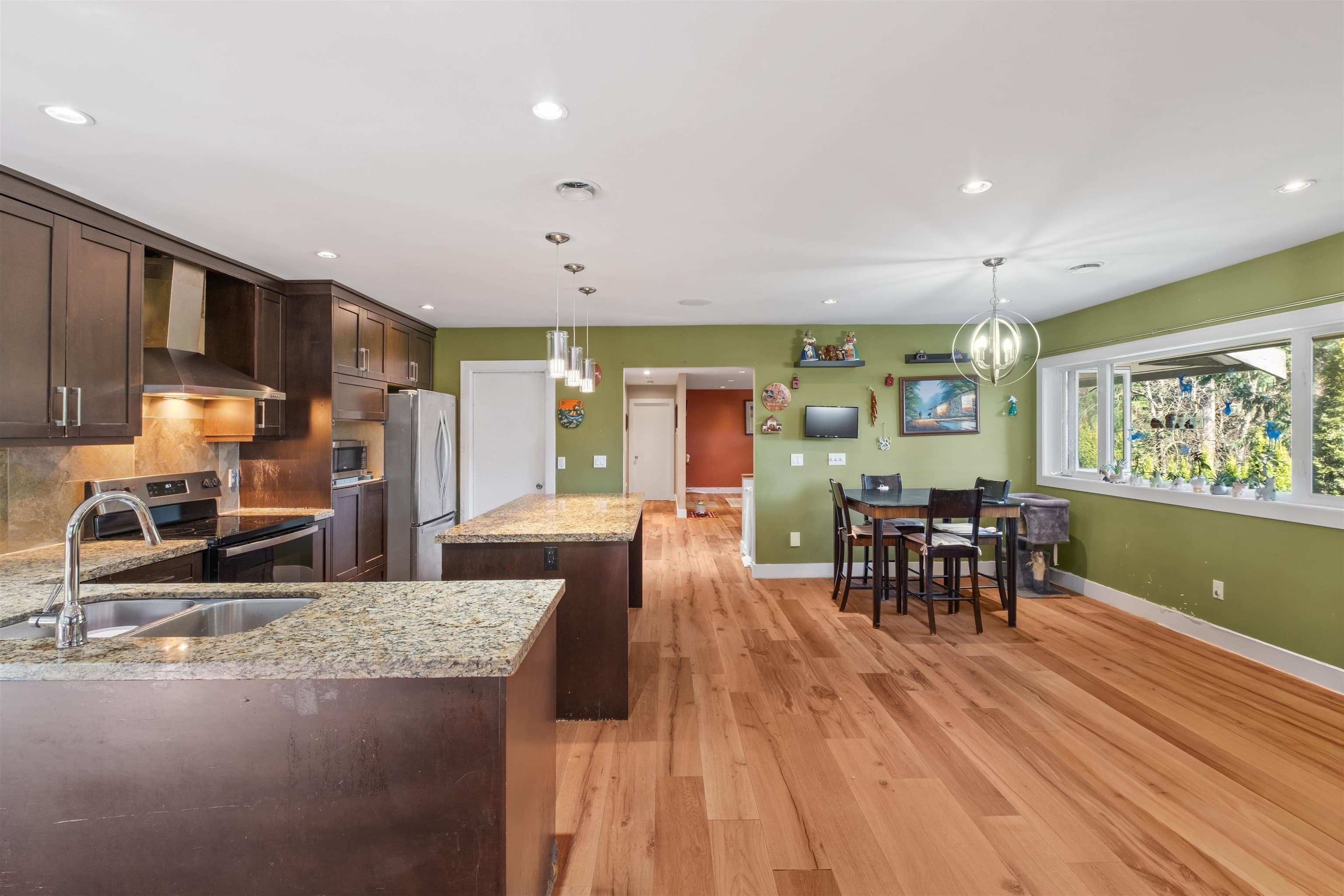 1329 Appin Road, North Vancouver, V7J 2T4 — photo 3