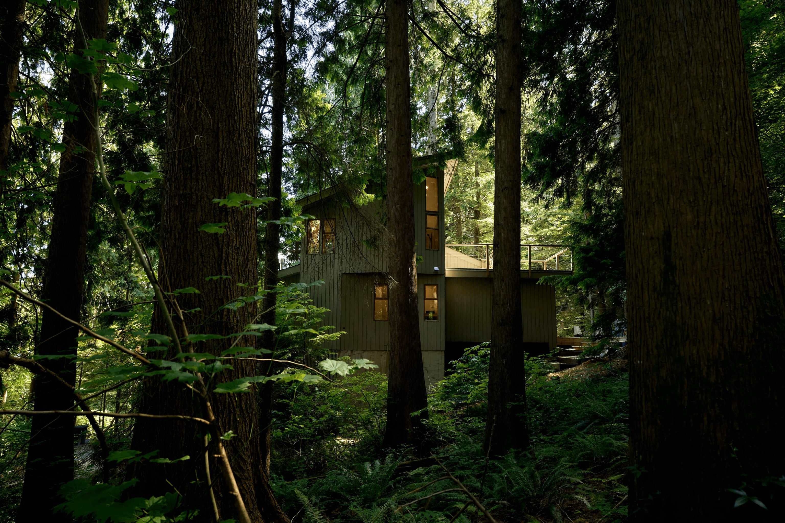 4759 Mountain Highway, North Vancouver, V7K 2K7 — photo 2