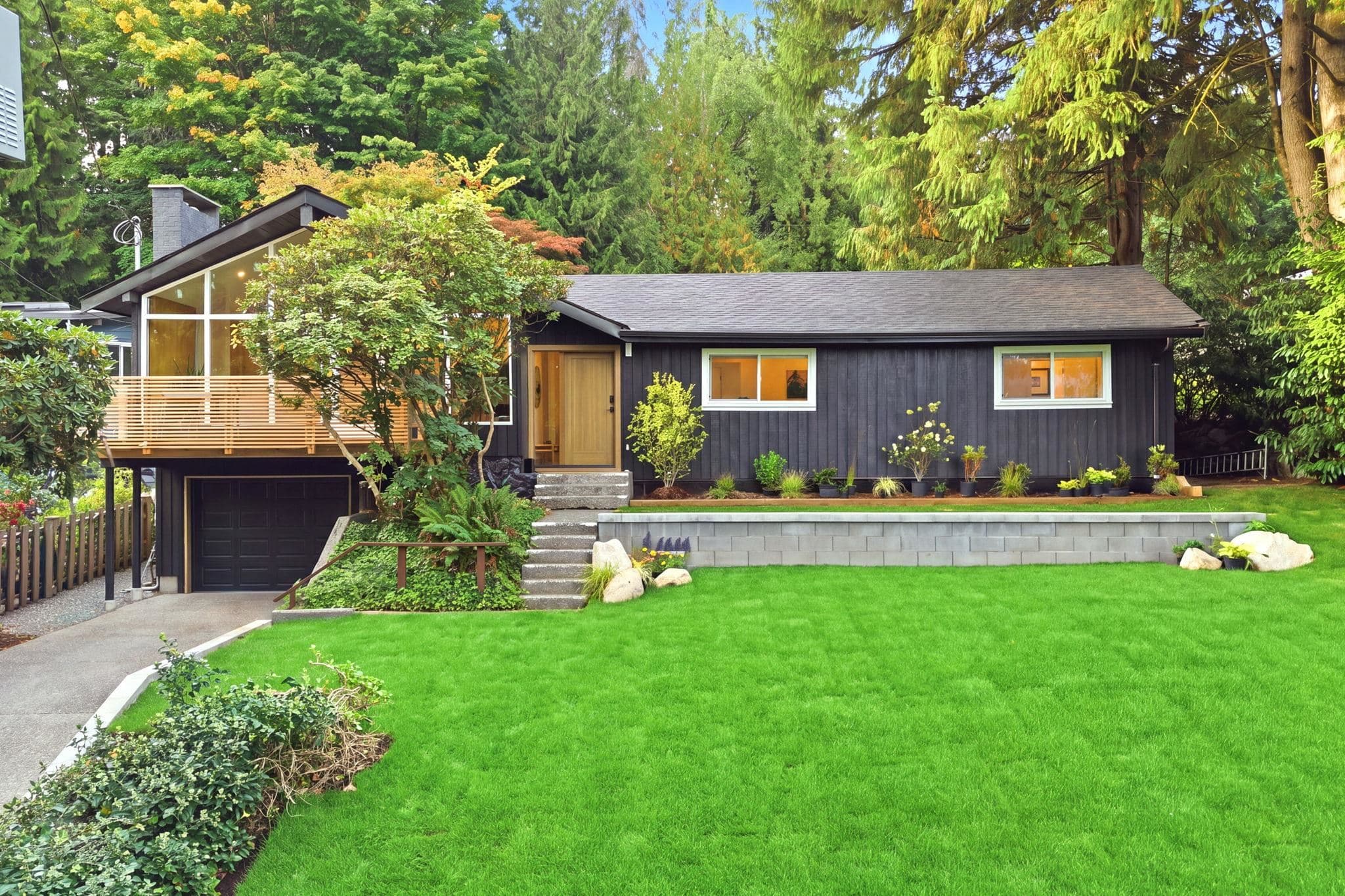 4646 Cove Cliff Road, North Vancouver