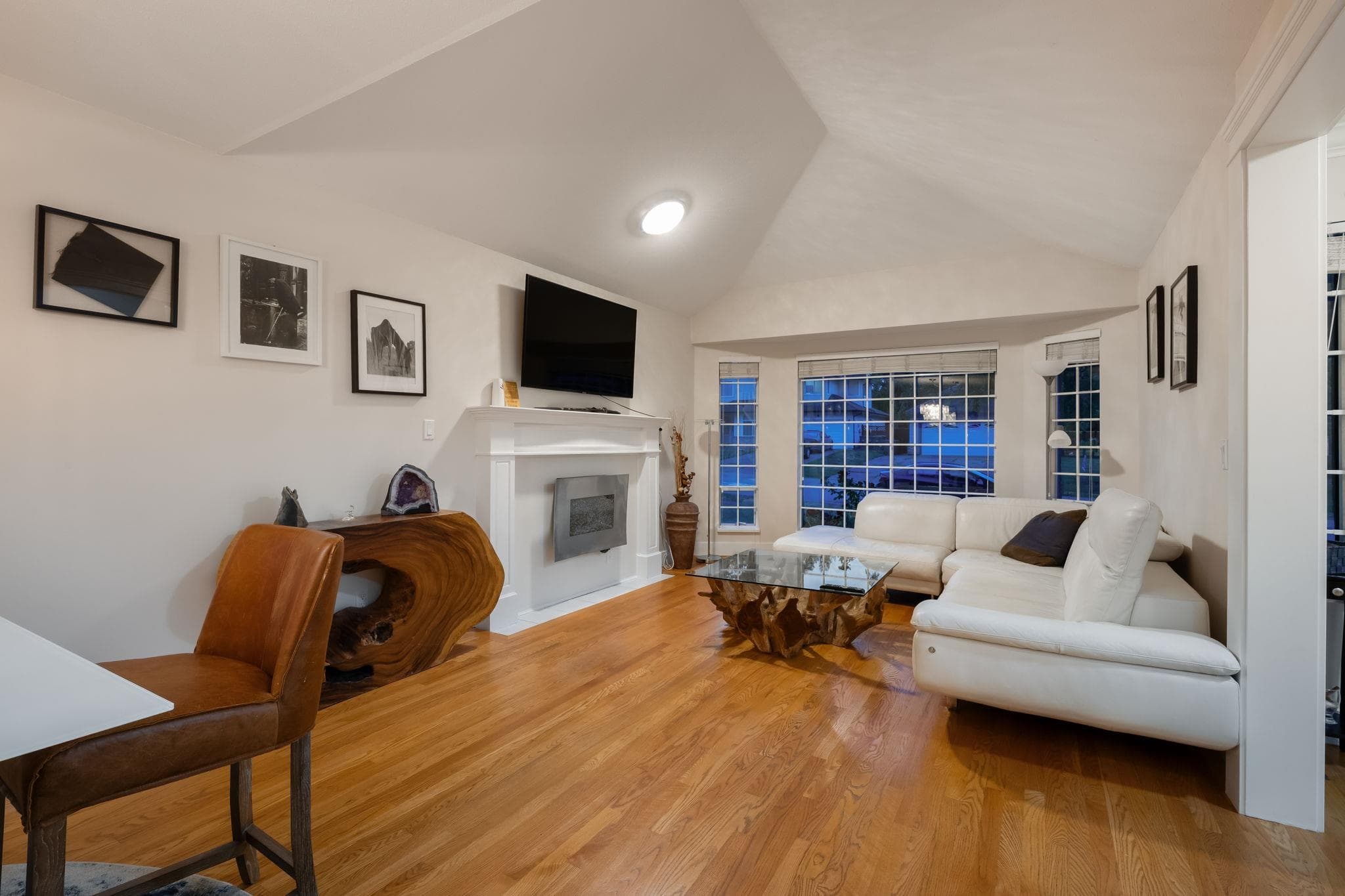 15295 111a Avenue, Surrey, V3R 0G4 — photo 2