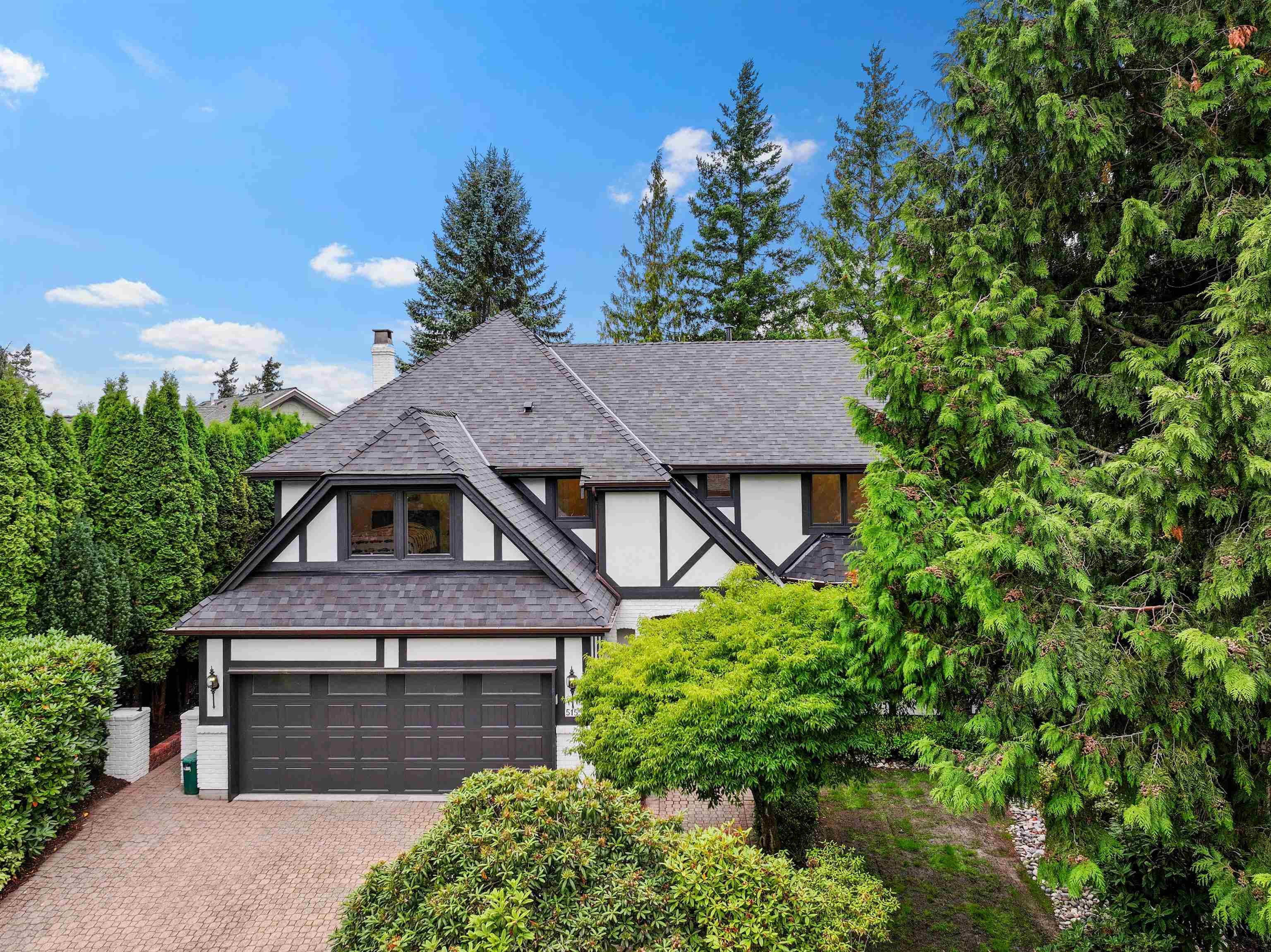 5155 Alderfeild Place, West Vancouver, V7W 2W7 — photo 1