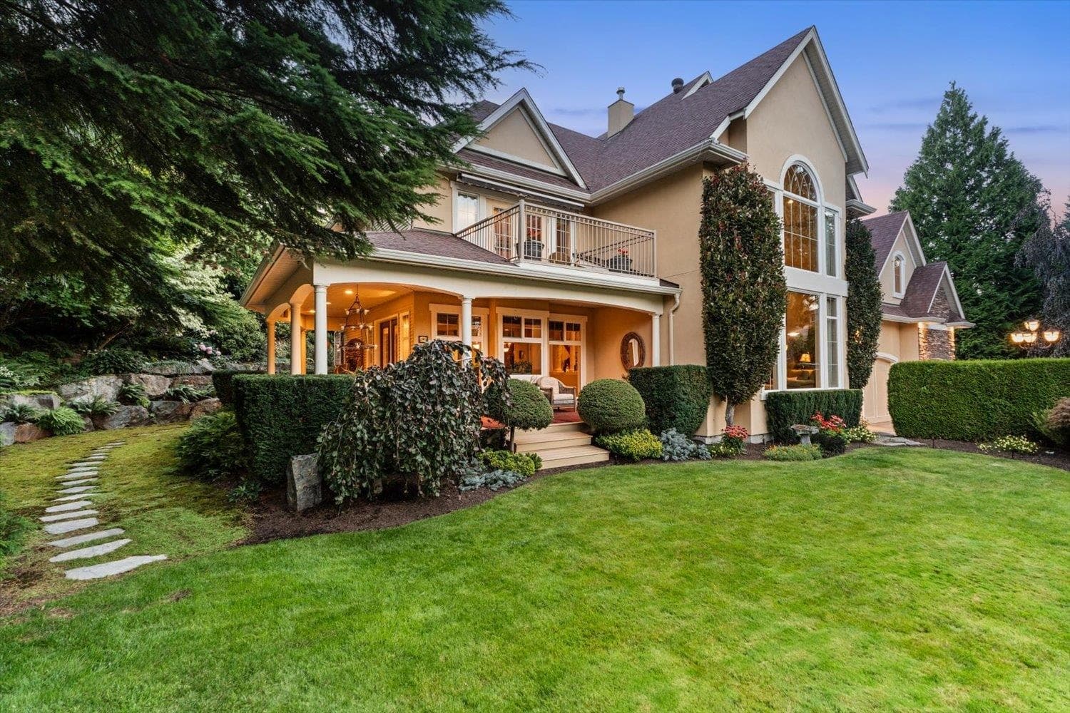 9953 Stonegate Place, Chilliwack, V2P 7W9 — photo 2