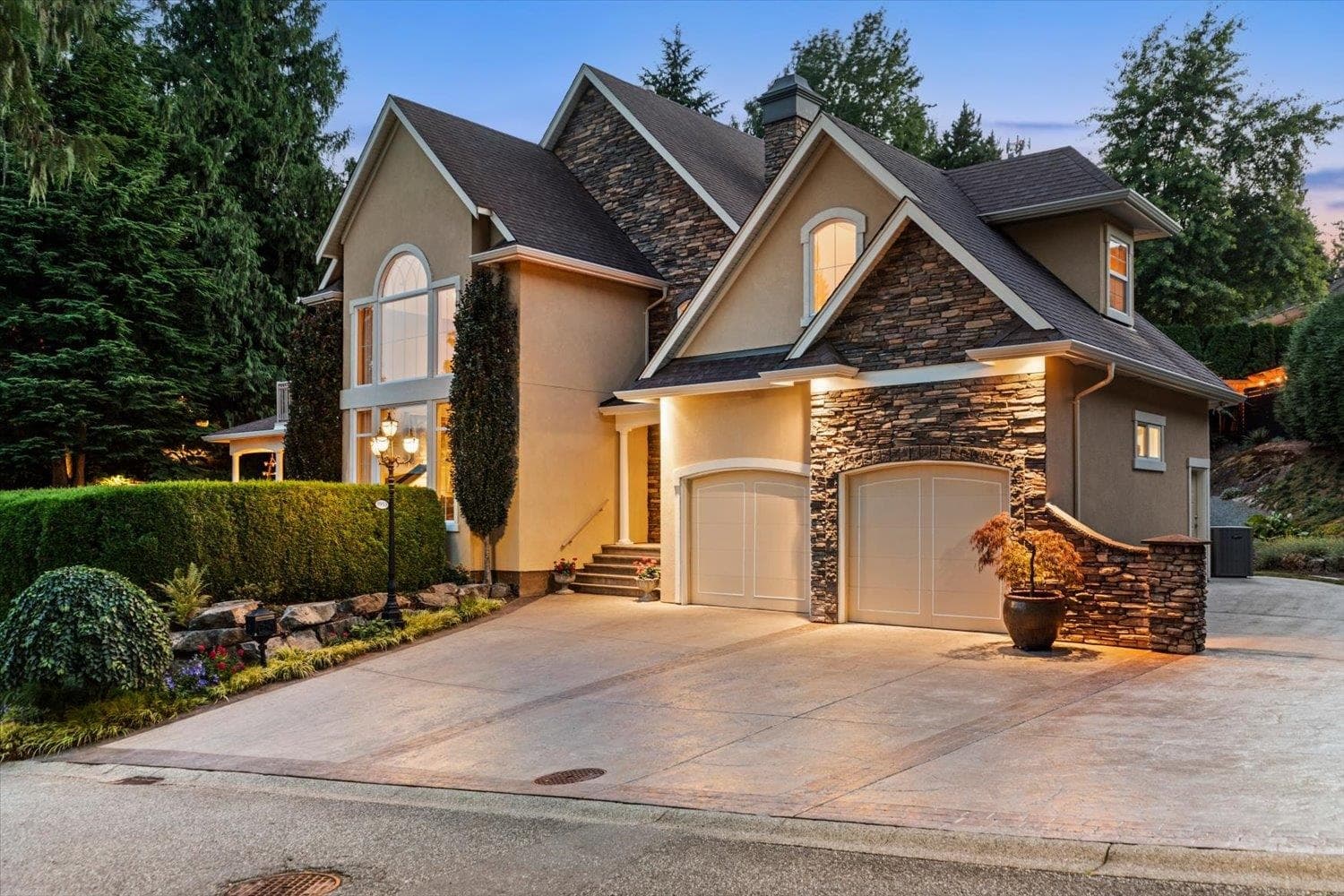 9953 Stonegate Place, Chilliwack, V2P 7W9 — photo 3