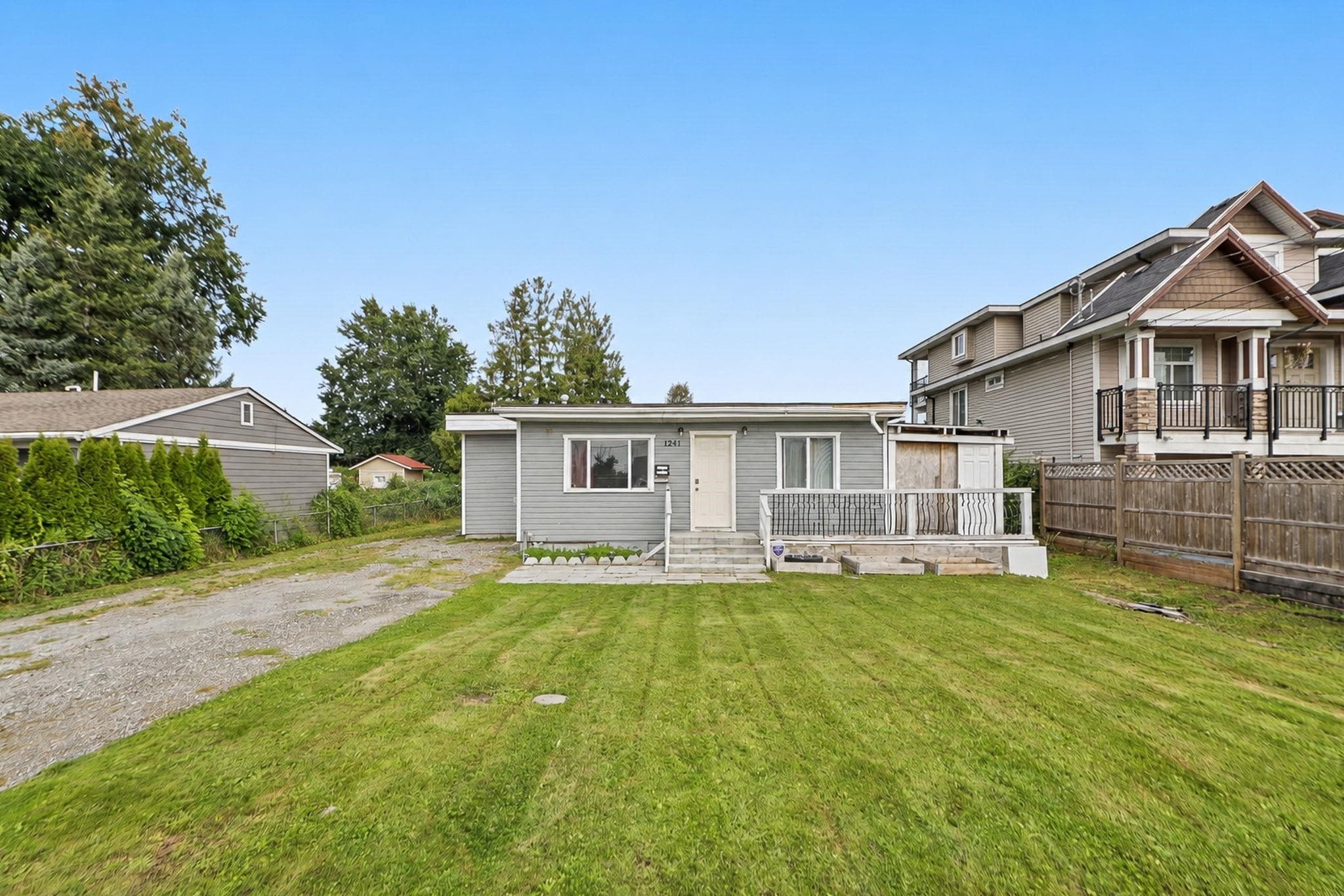 12441 113 Avenue, Surrey, V3V 3L8 — photo 3