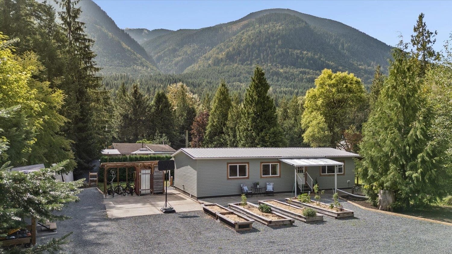 49140 Bell Acres Road, Chilliwack, V4Z 1C1 — photo 1