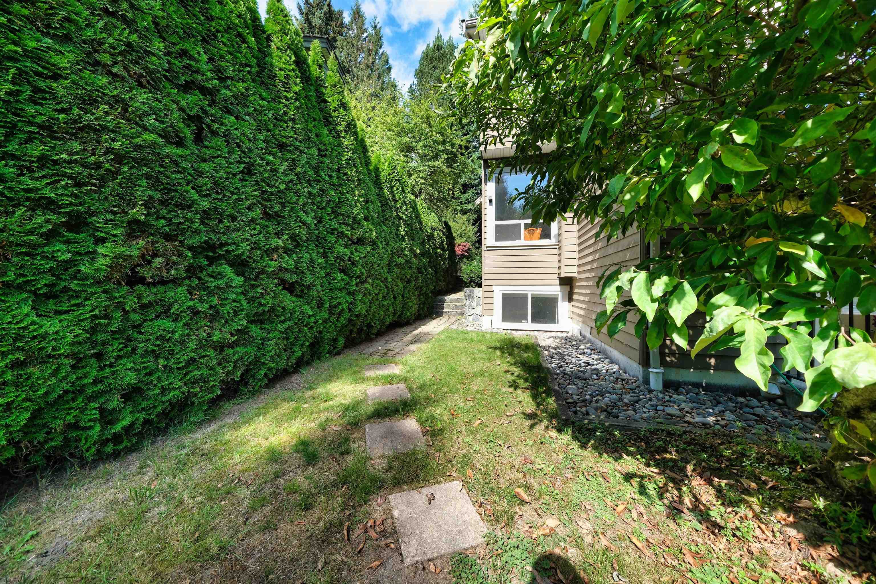 BASEMENT - 1630 Lawson Avenue, West Vancouver, V7V 2C9 — photo 4