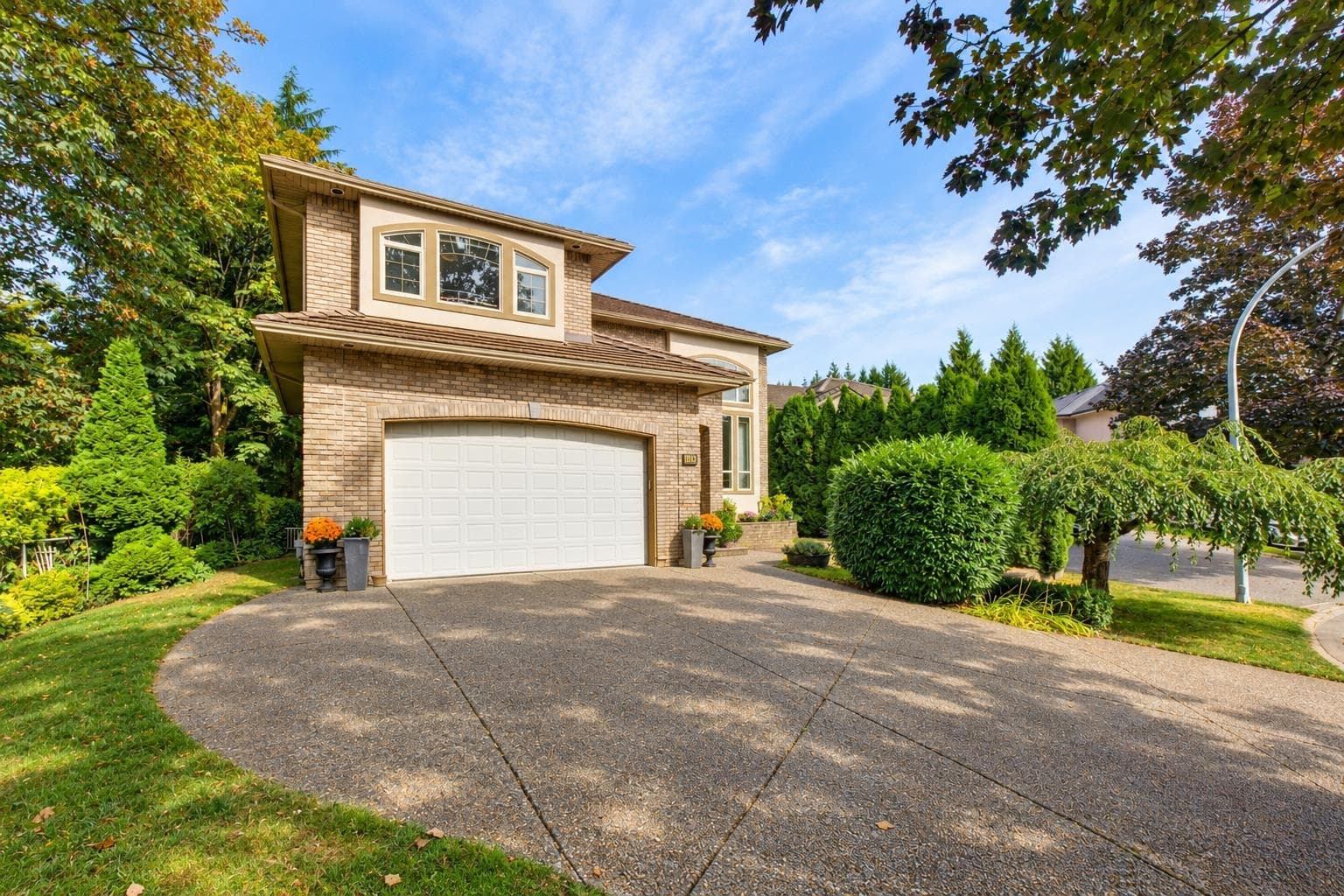 9323 206a Street, Langley, V1M 2W8 — photo 2