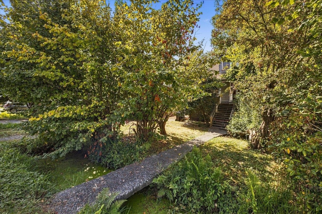 242 N Boyne Street, New Westminster