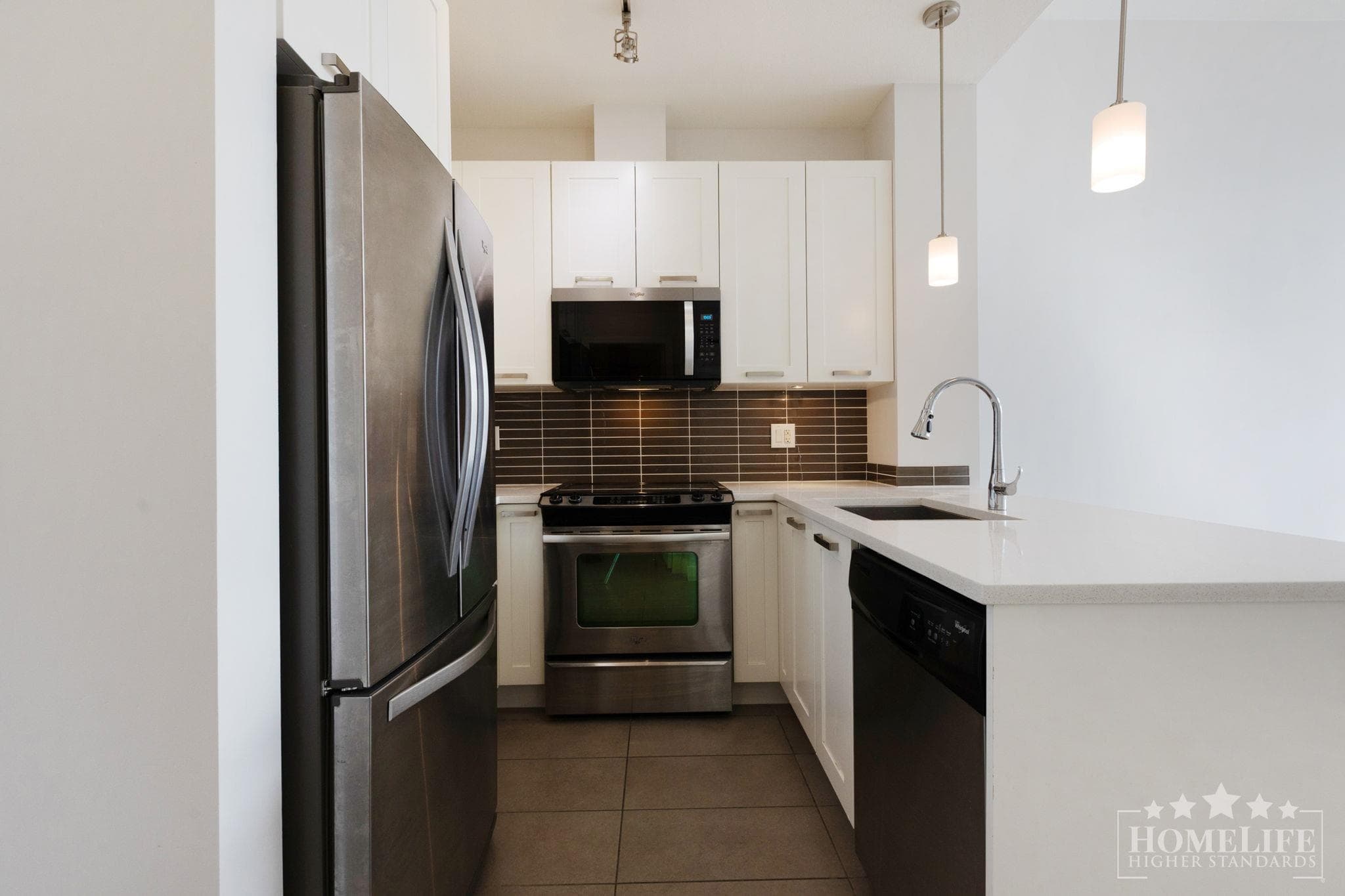 505 - 15388 105 Avenue, Surrey, V3R 0C4 — photo 5