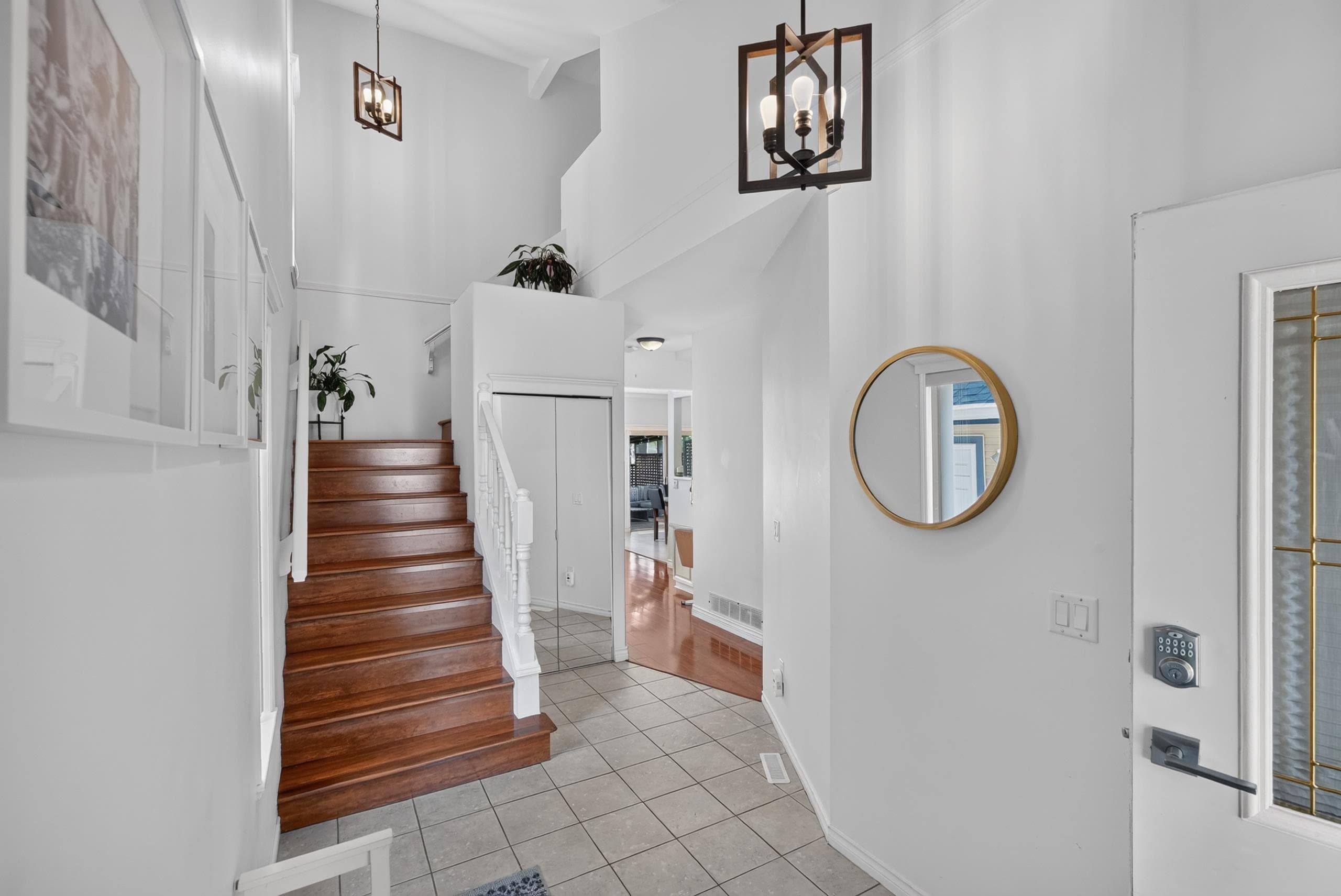 19478 61 Avenue, Surrey, V3S 8Z6 — photo 5