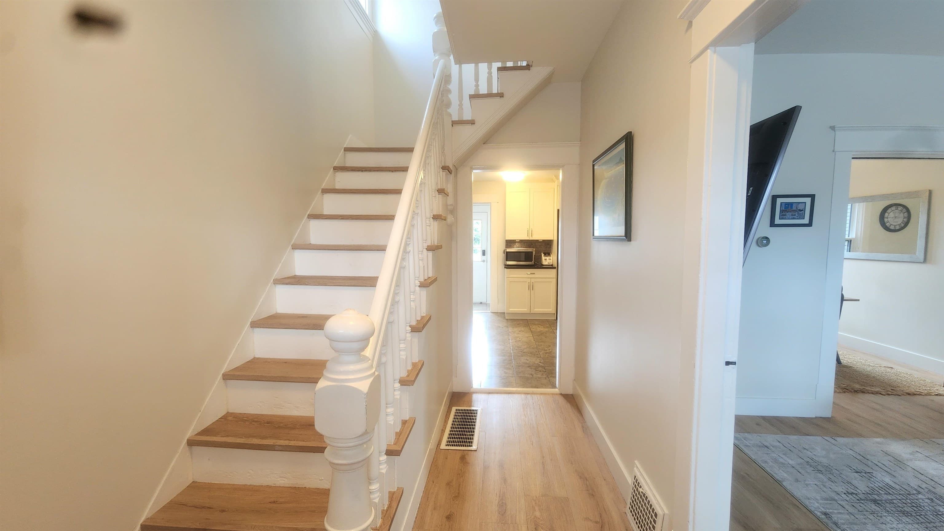 178 E King Edward Avenue, Vancouver, V5V 2C1 — photo 4