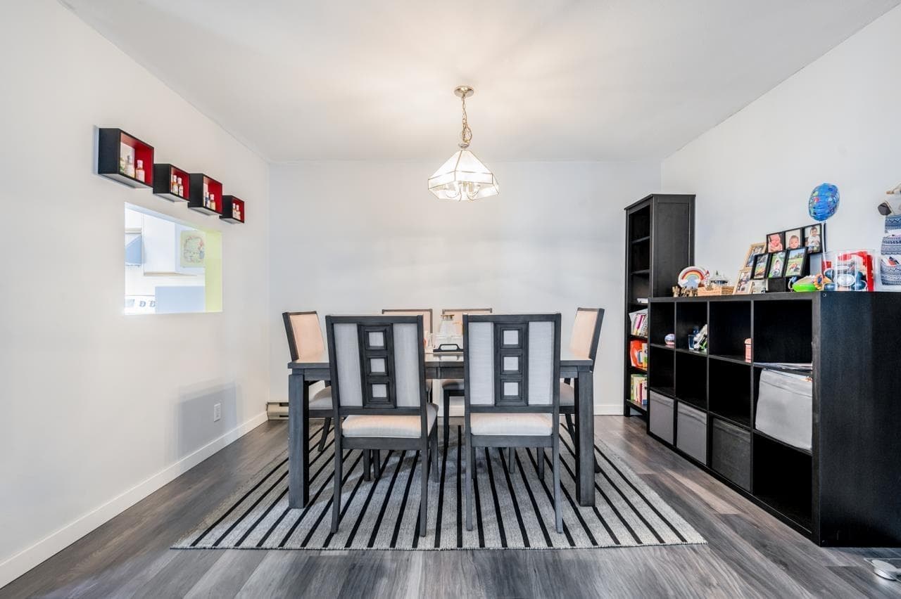 10077 156 Street, Surrey, V3R 4L6 — photo 5