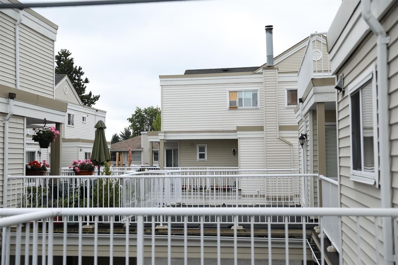 10077 156 Street, Surrey, V3R 4L6 — photo 4