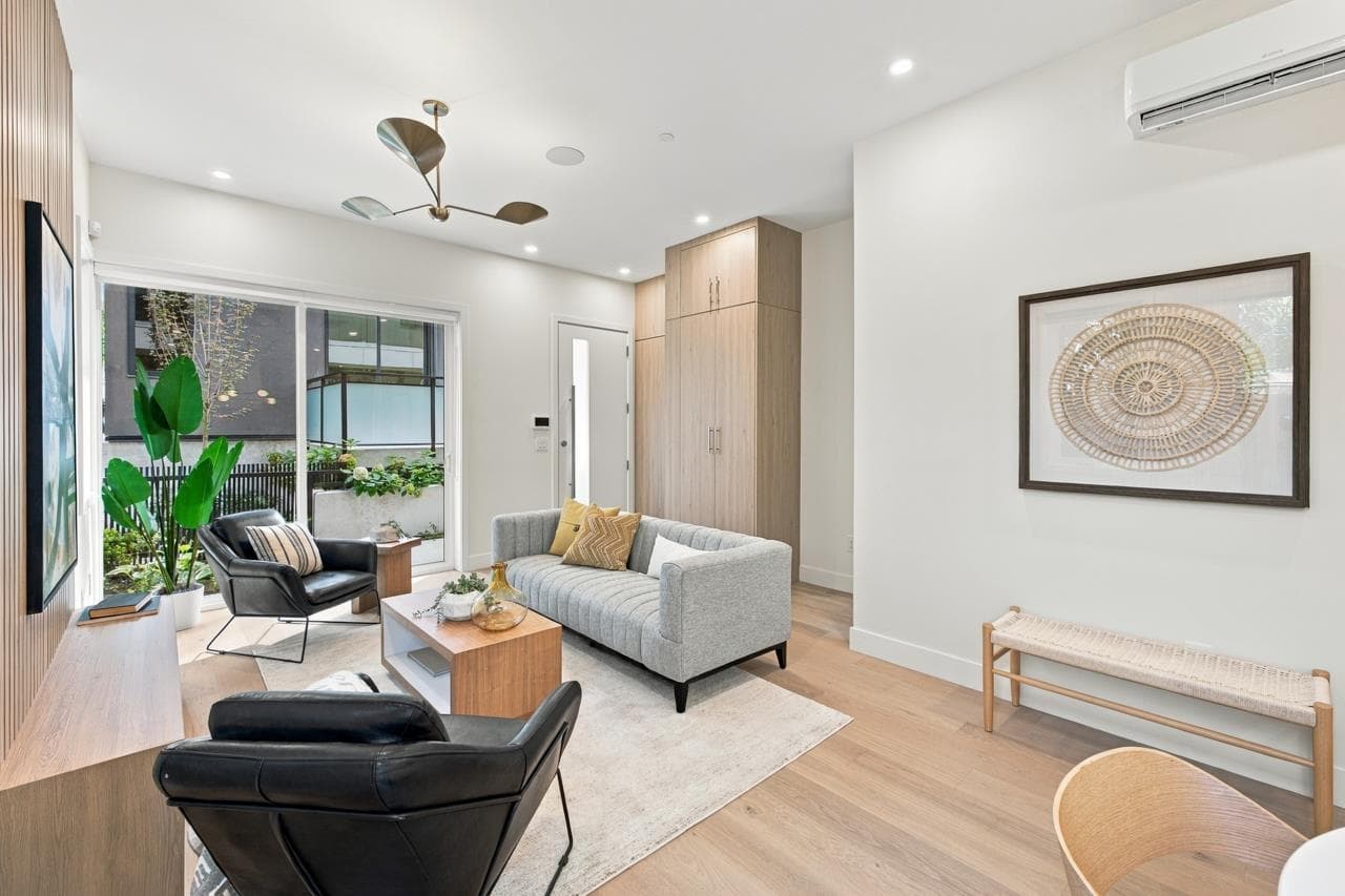 2 - 2509 Kitchener Street, Vancouver, V5K 3C7 — photo 4