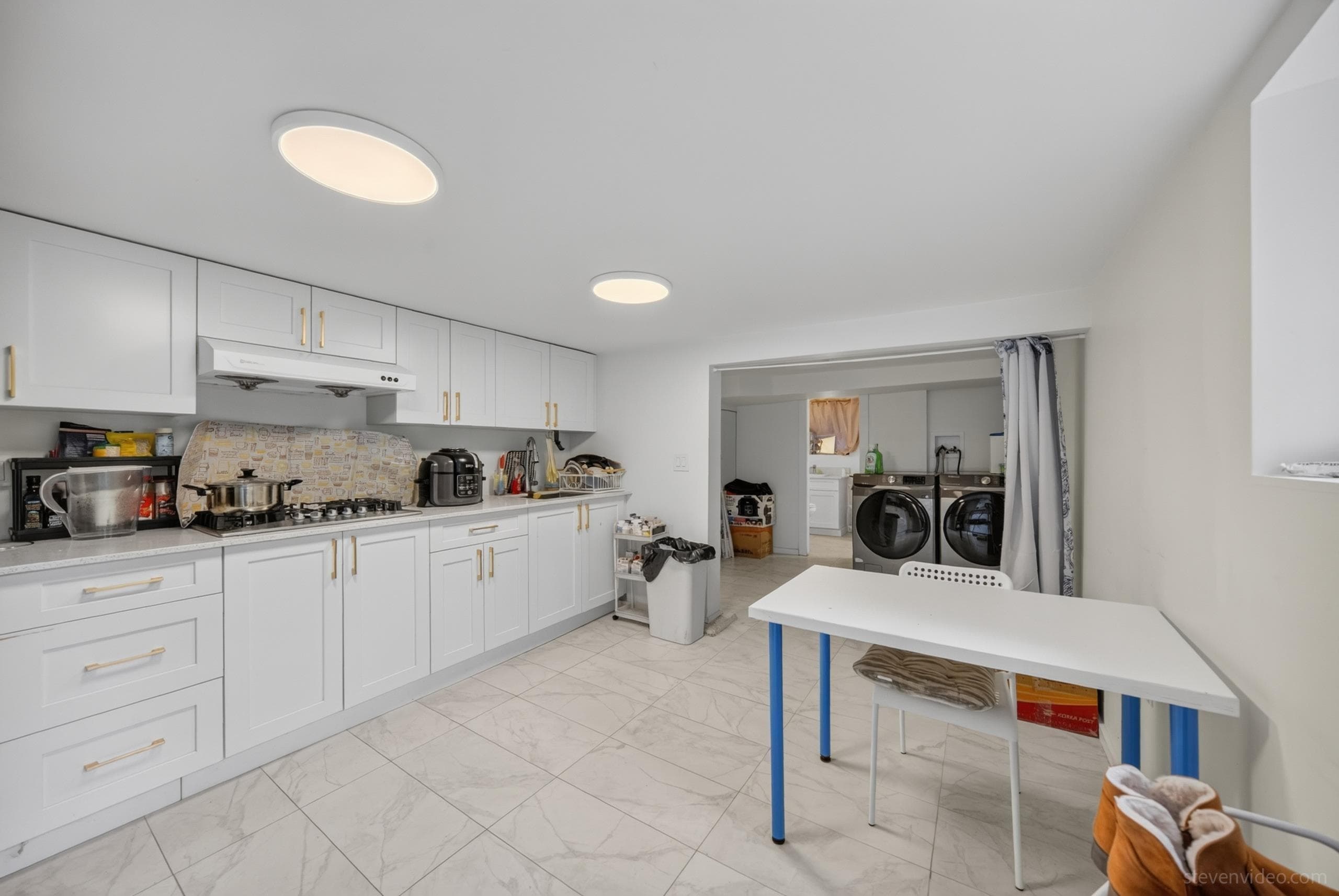 BSMT - 38XX 20th Street, Vancouver, V6S 1G2 — photo 2