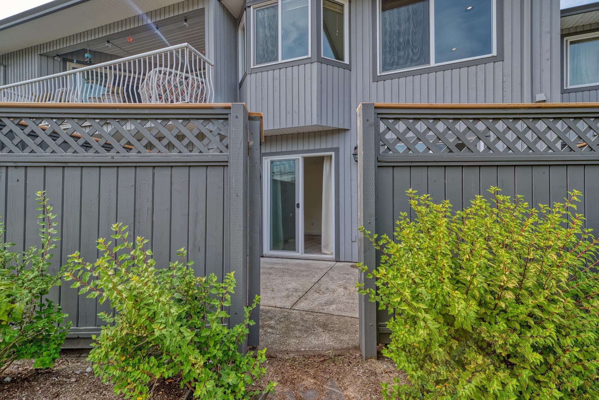 29 - 5761 Wharf Avenue, Sechelt, V0N 3A3 — photo 4