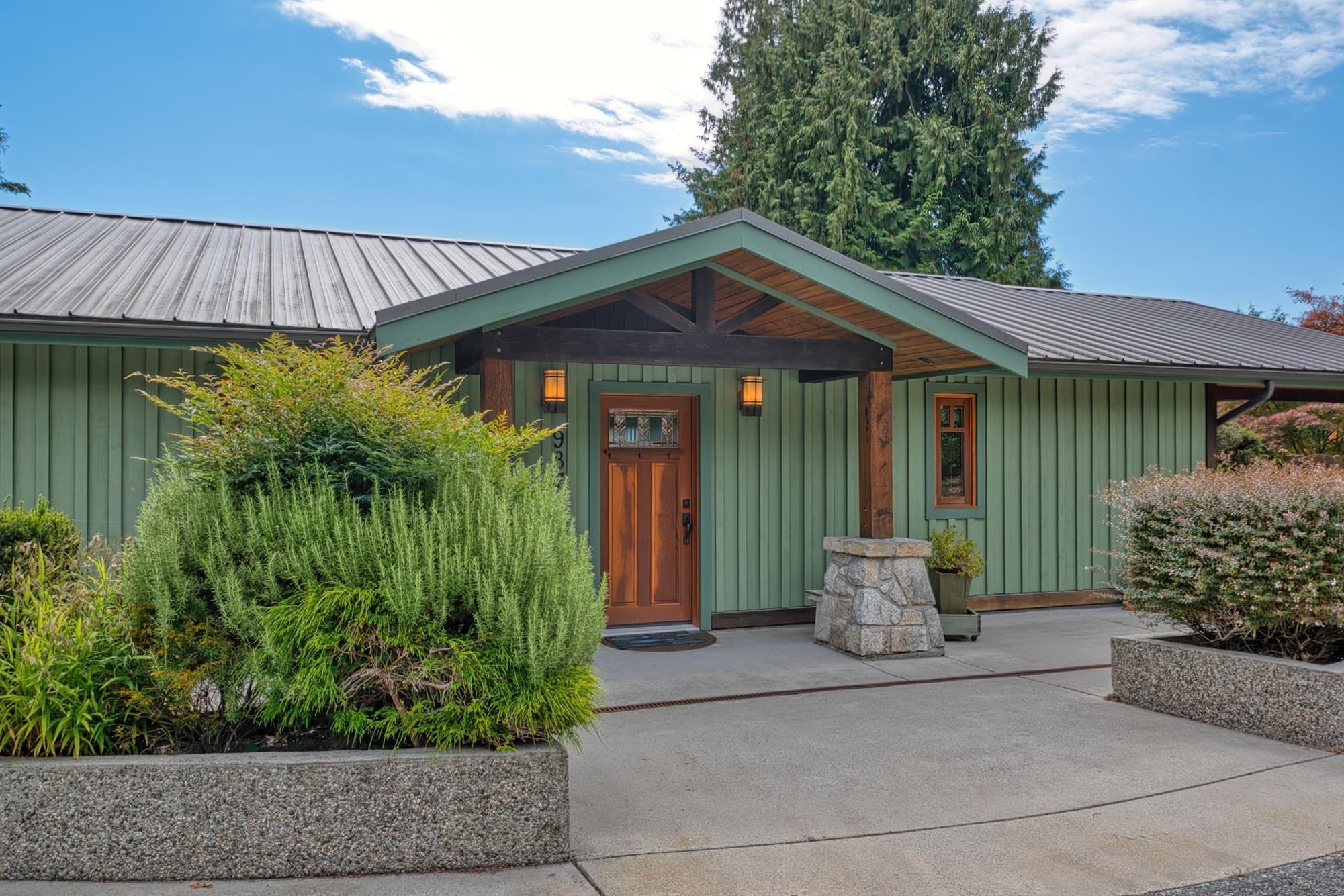 987 Gower Point Road, Gibsons, V0N 1V3 — photo 2