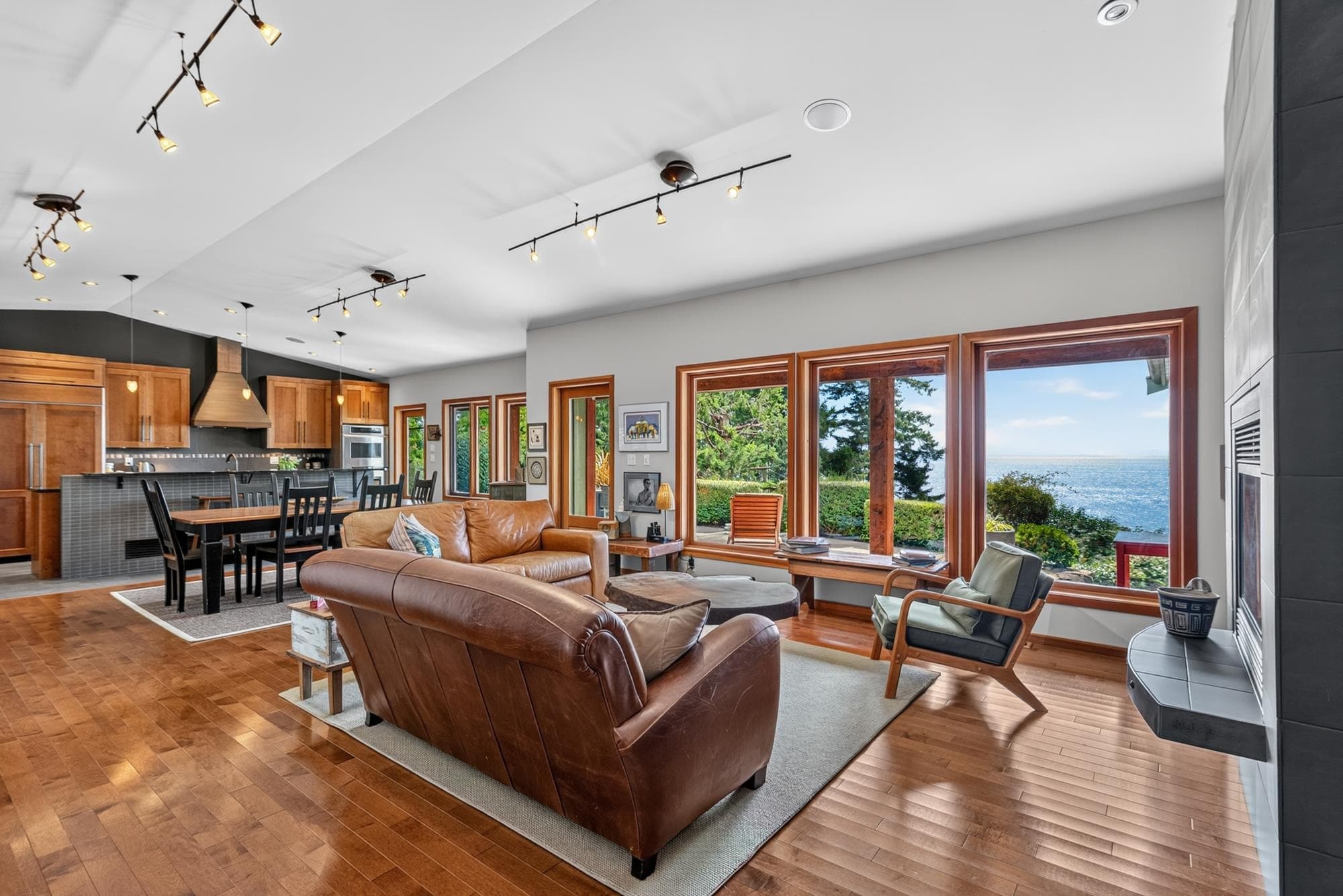 987 Gower Point Road, Gibsons, V0N 1V3 — photo 4