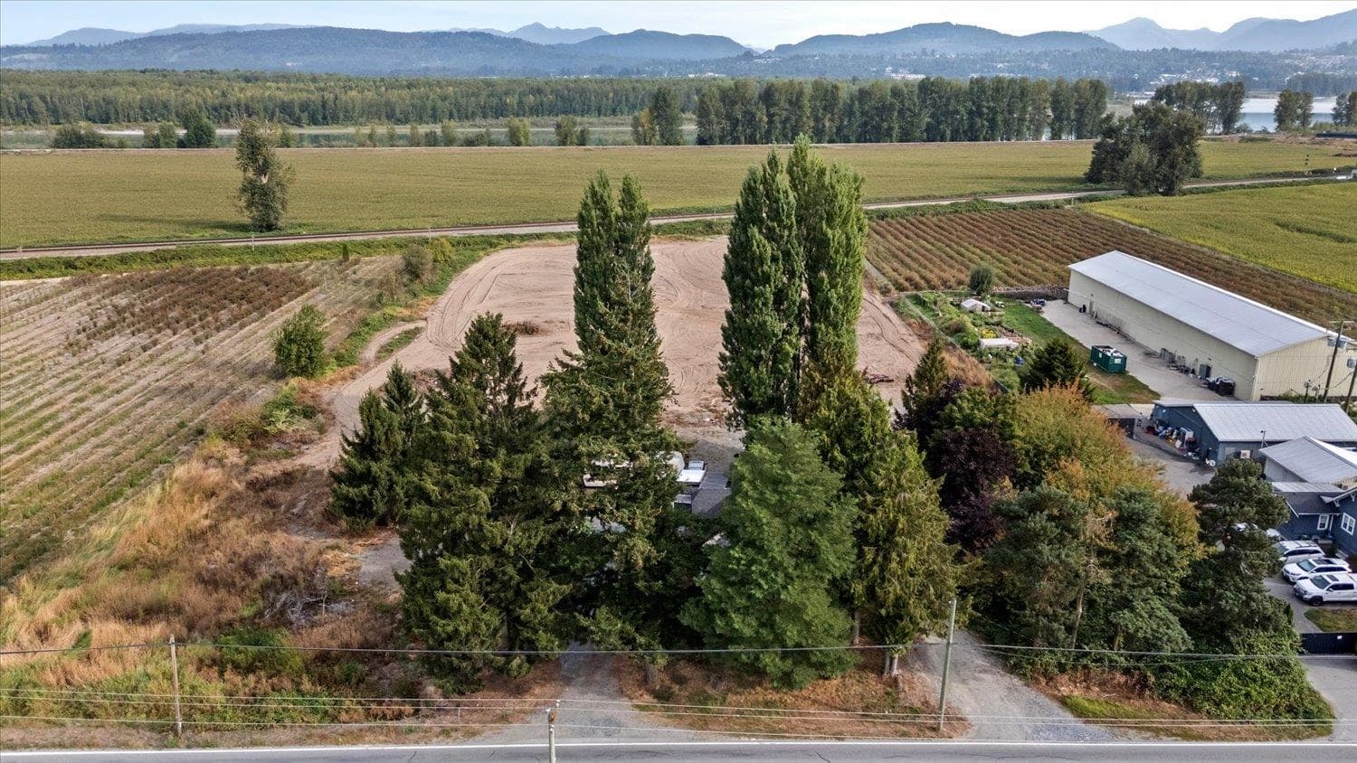32219 Harris Road, Abbotsford, V4X 1W1 — photo 2