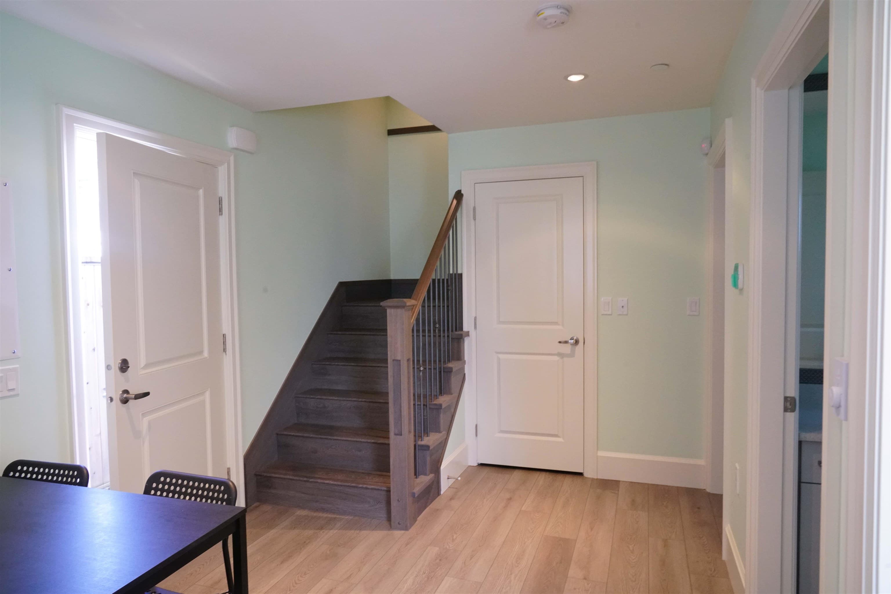 56 E 51st Avenue, Vancouver, V5X 1B9 — photo 5