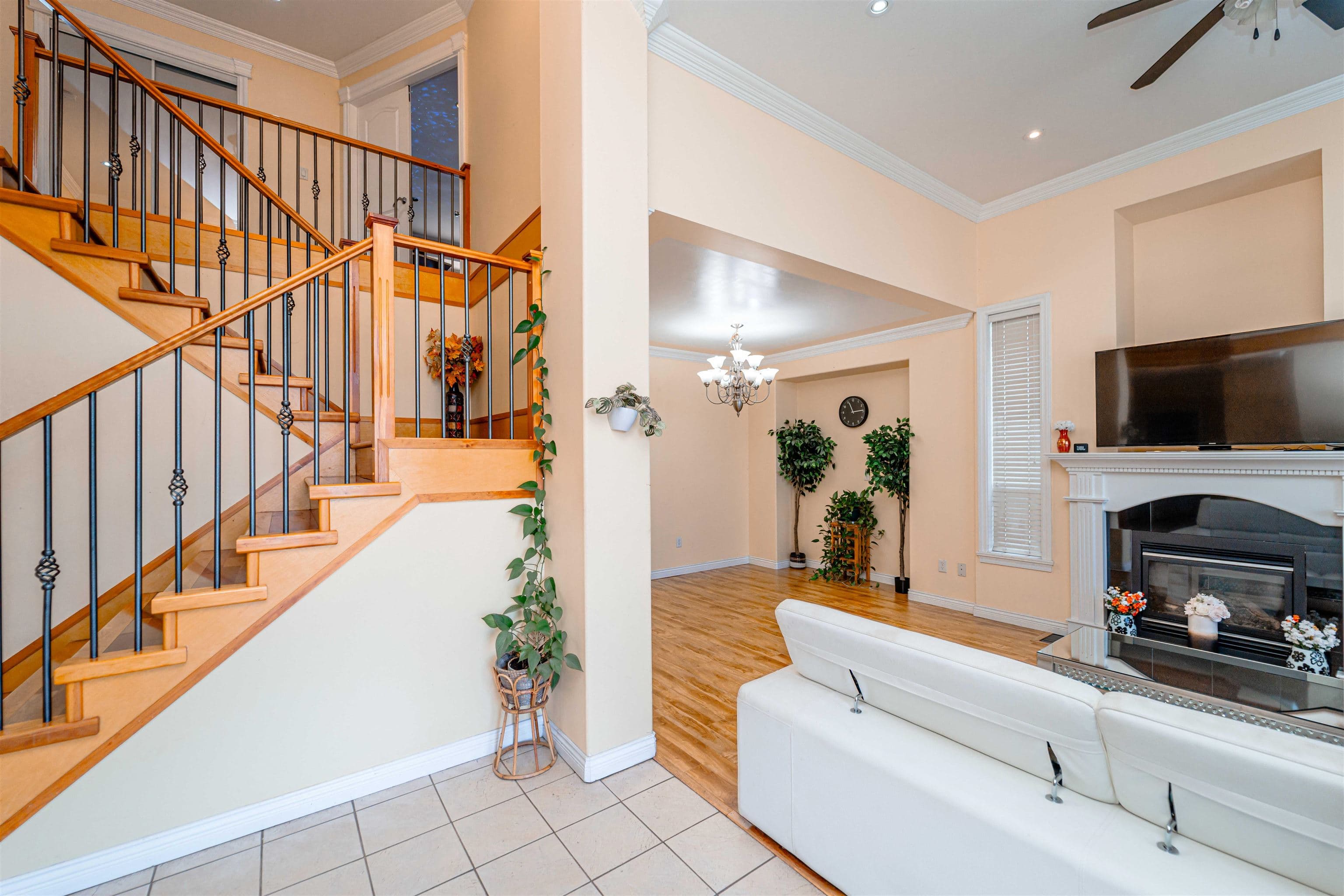 30580 Garnet Place, Abbotsford, V2T 6Y5 — photo 4
