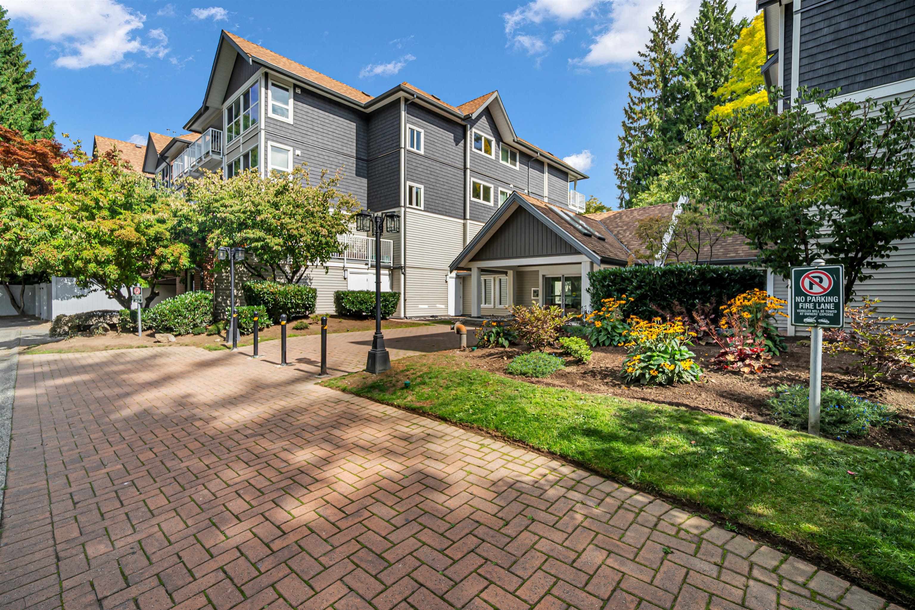 202 - 9650 148 Street, Surrey, V3R 0W2 — photo 1