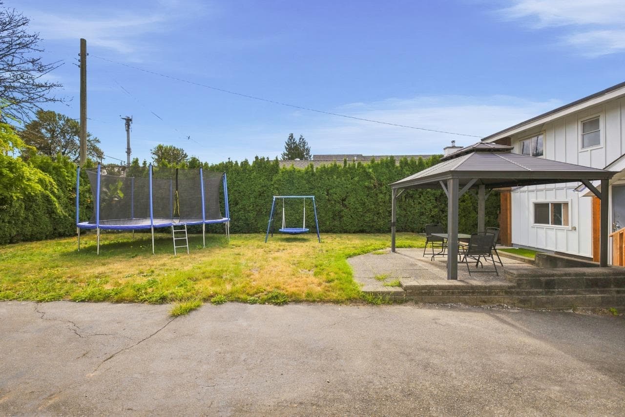 817 Greene Street, Coquitlam, V3C 2B9 — photo 5