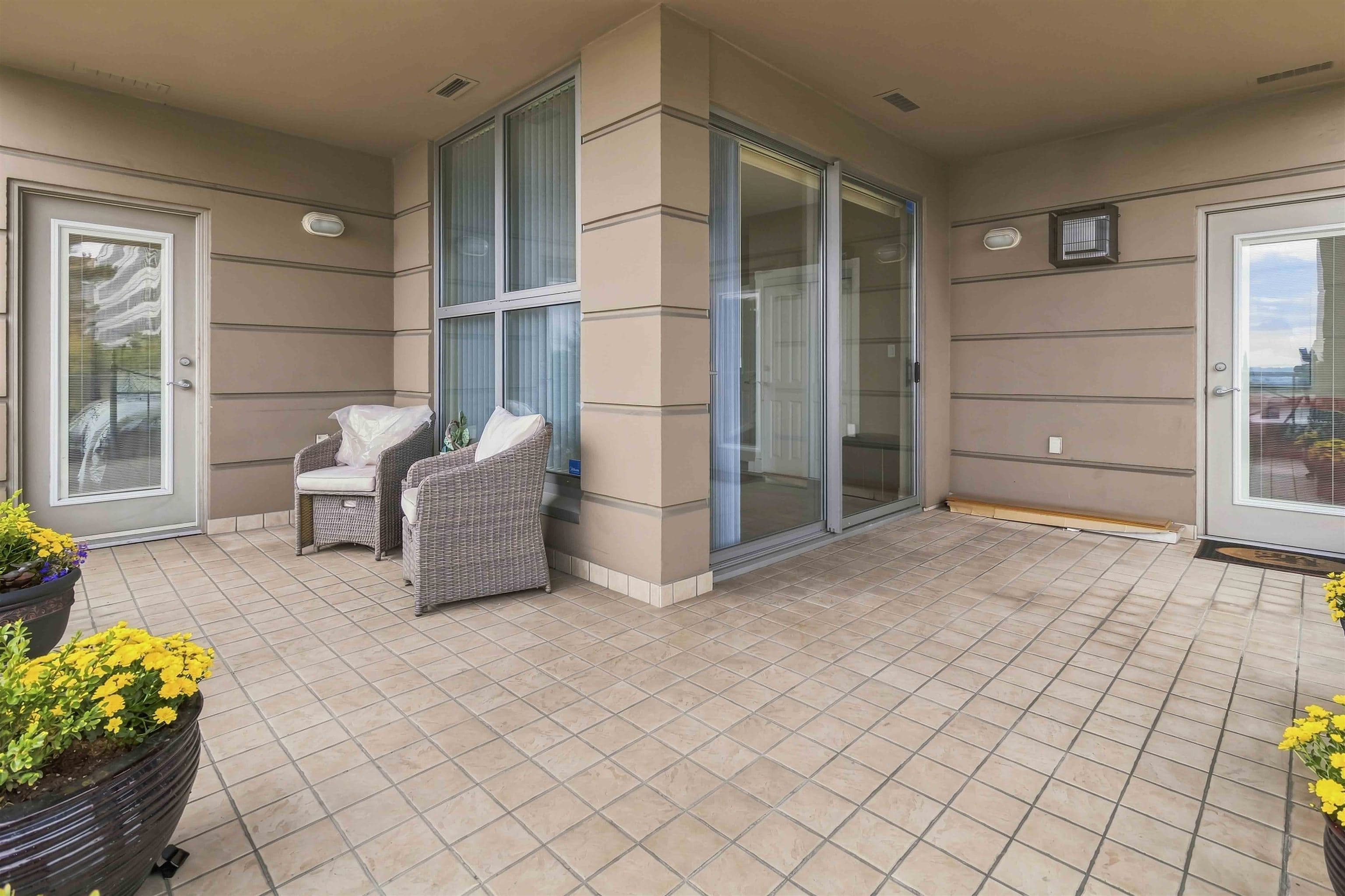 405 - 160 E 13th Street, North Vancouver, V7L 2L5 — photo 2