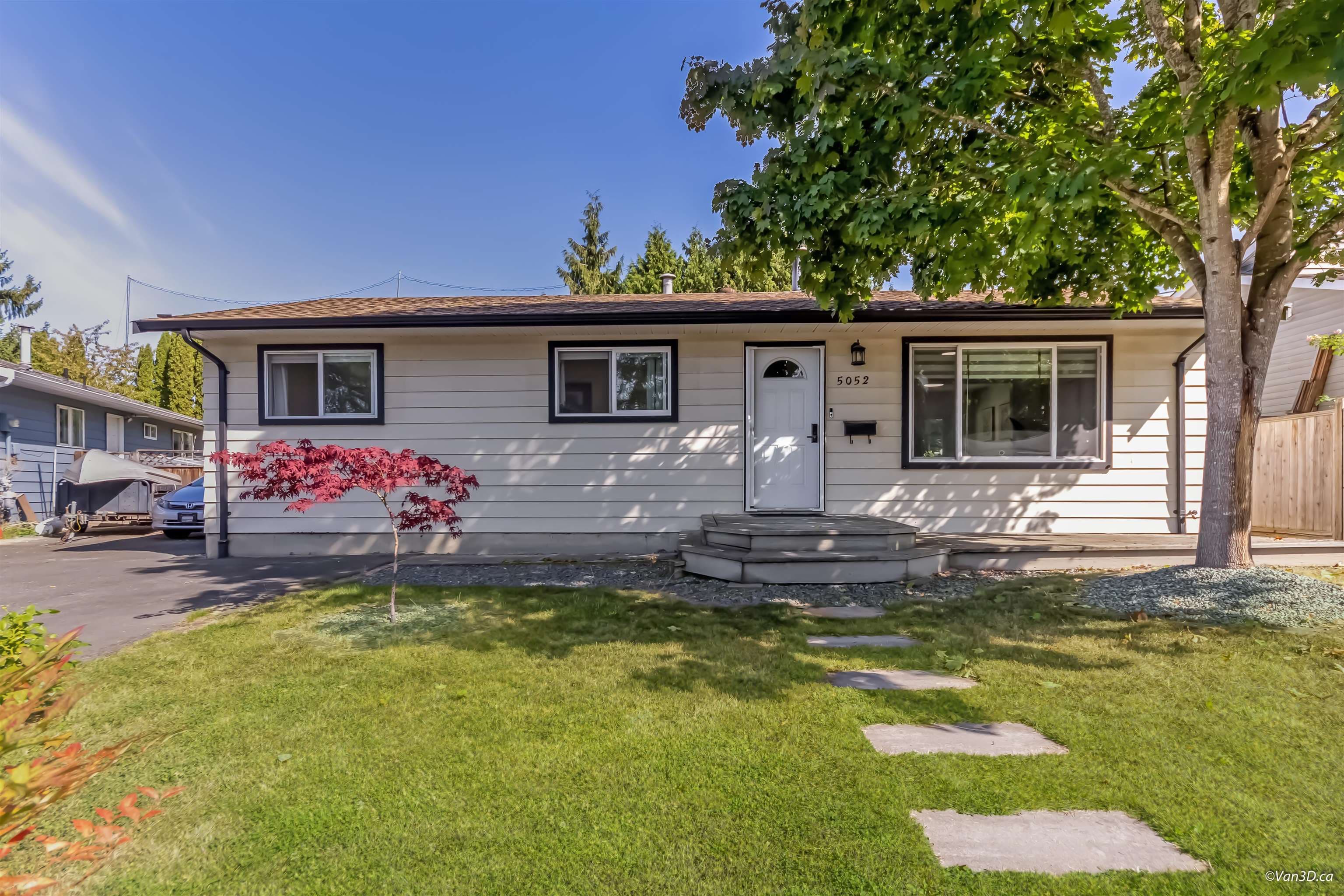 5052 205b Street, Langley, V3A 6Z5 — photo 2