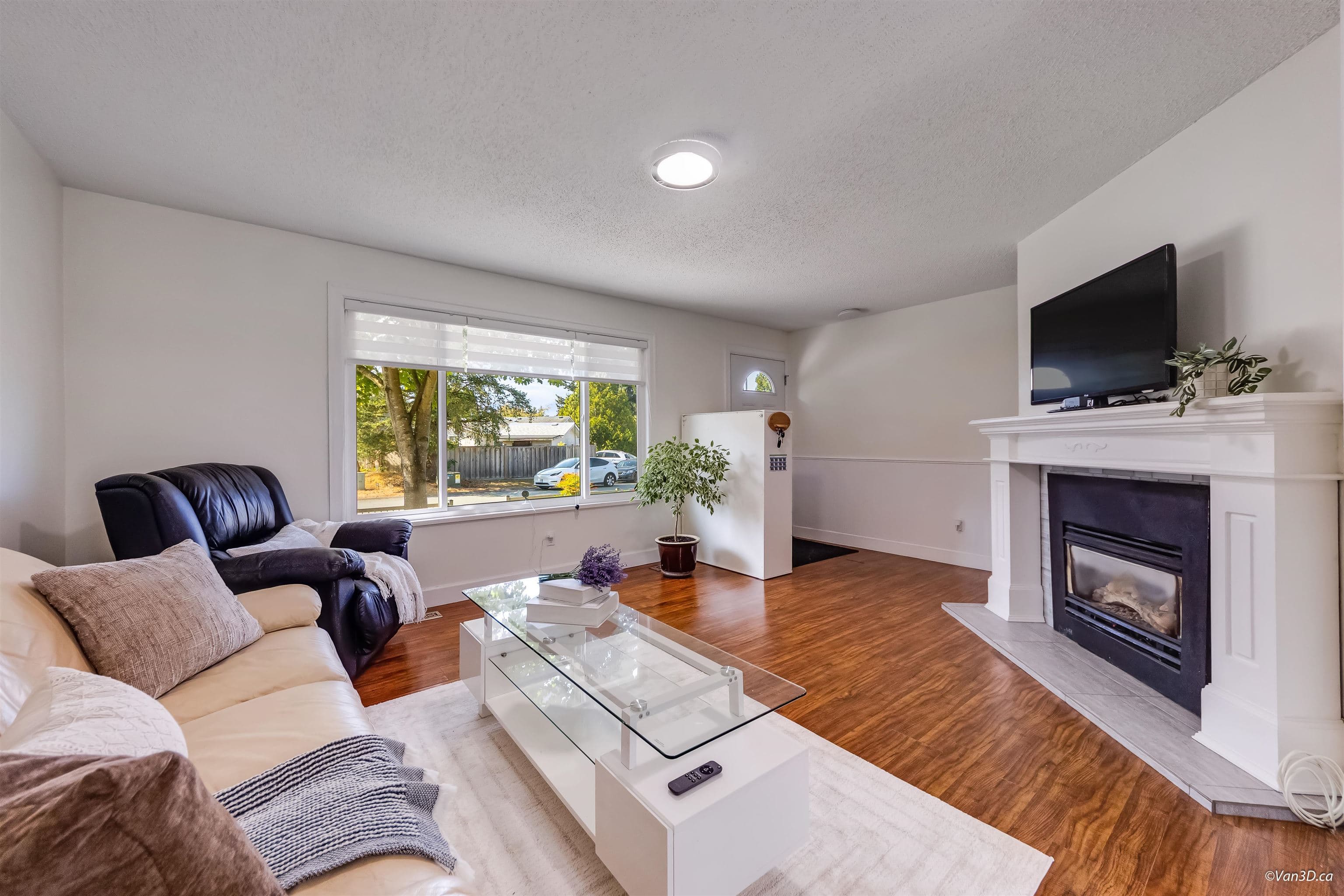 5052 205b Street, Langley, V3A 6Z5 — photo 4