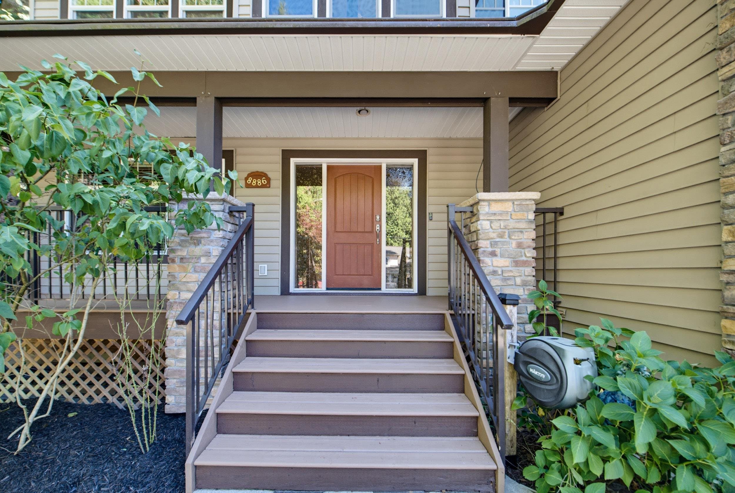 8886 Emiry Street, Mission, V4S 1A6 — photo 3