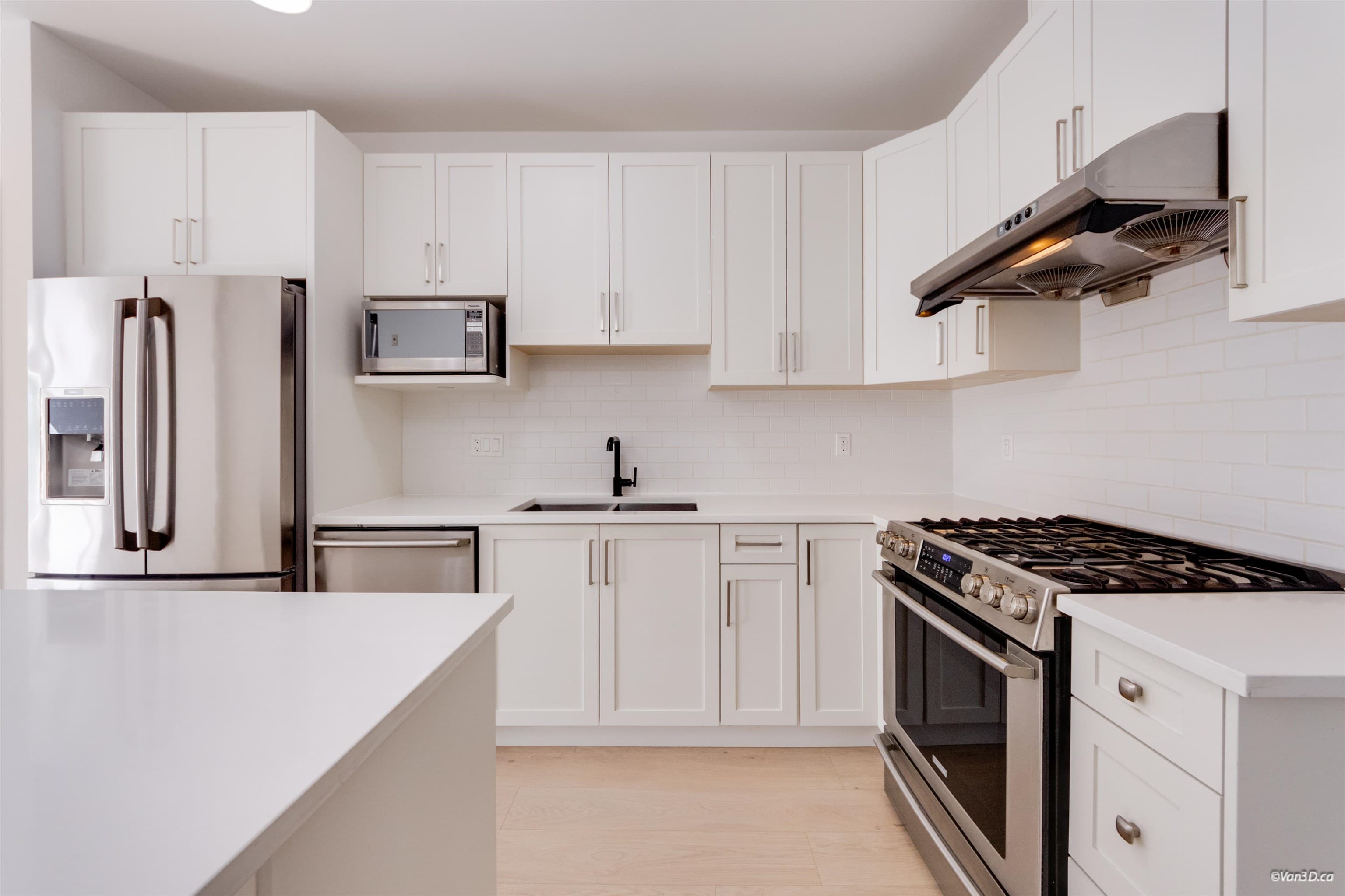 5835 Wales Street, Vancouver, V5R 0E6 — photo 3