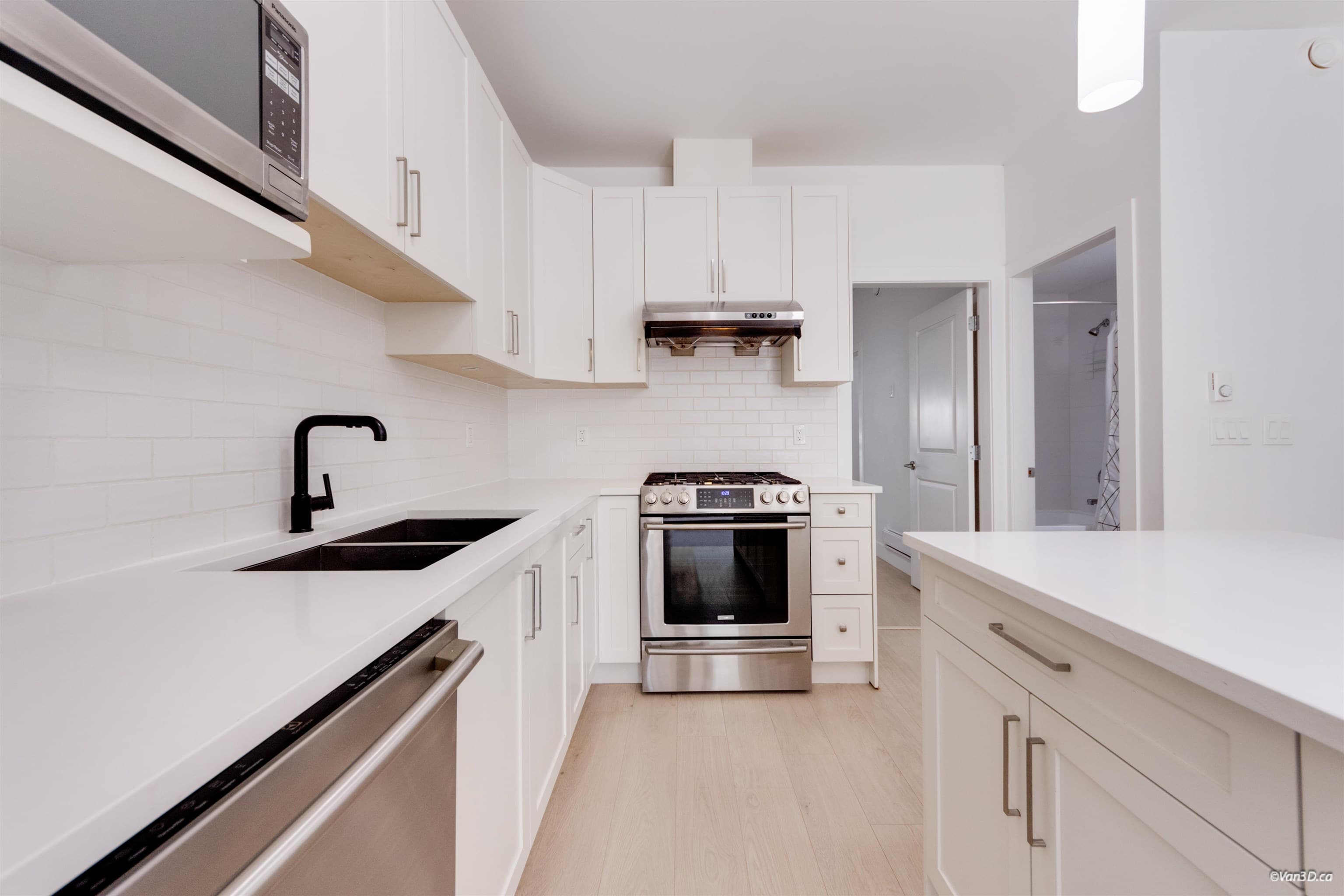 5835 Wales Street, Vancouver, V5R 0E6 — photo 4