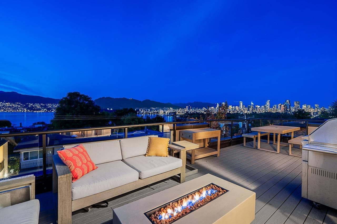 2445 W 1st Avenue, Vancouver, V6K 1G5 — photo 3