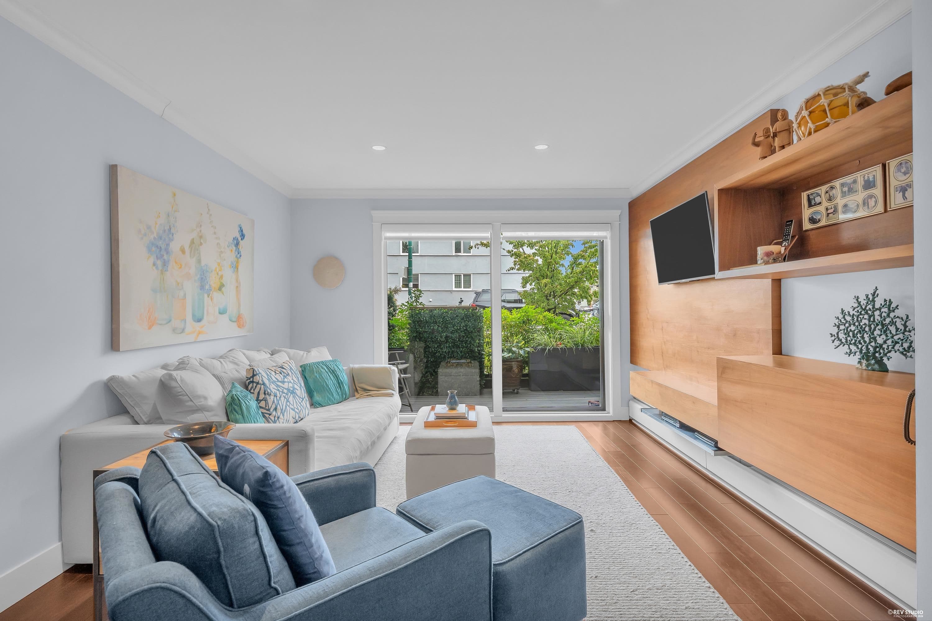 111 - 2040 Cornwall Avenue, Vancouver, V6J 1E1 — photo 2