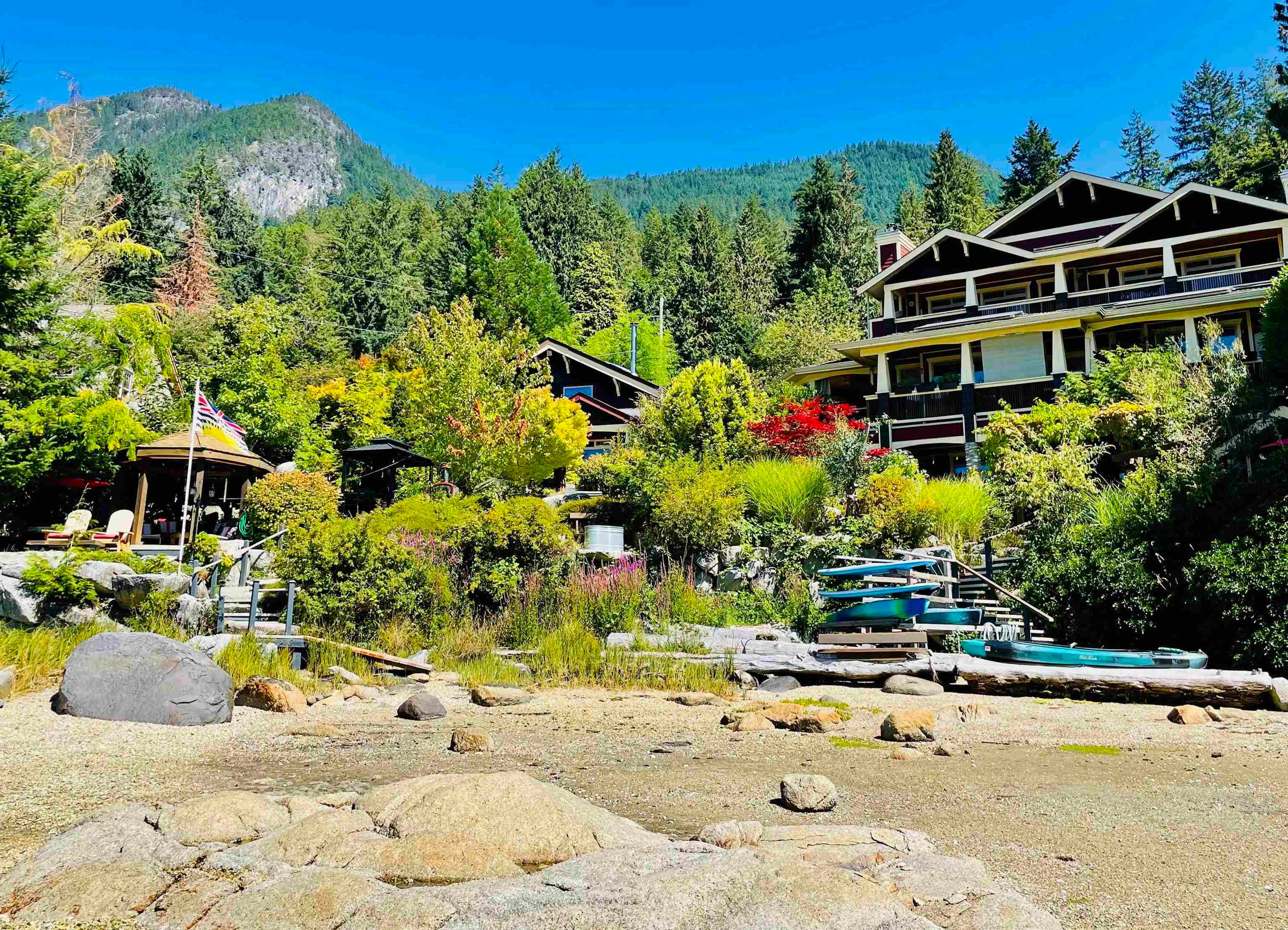 7545 Islets Place, Sechelt, V7Z 0C5 — photo 2