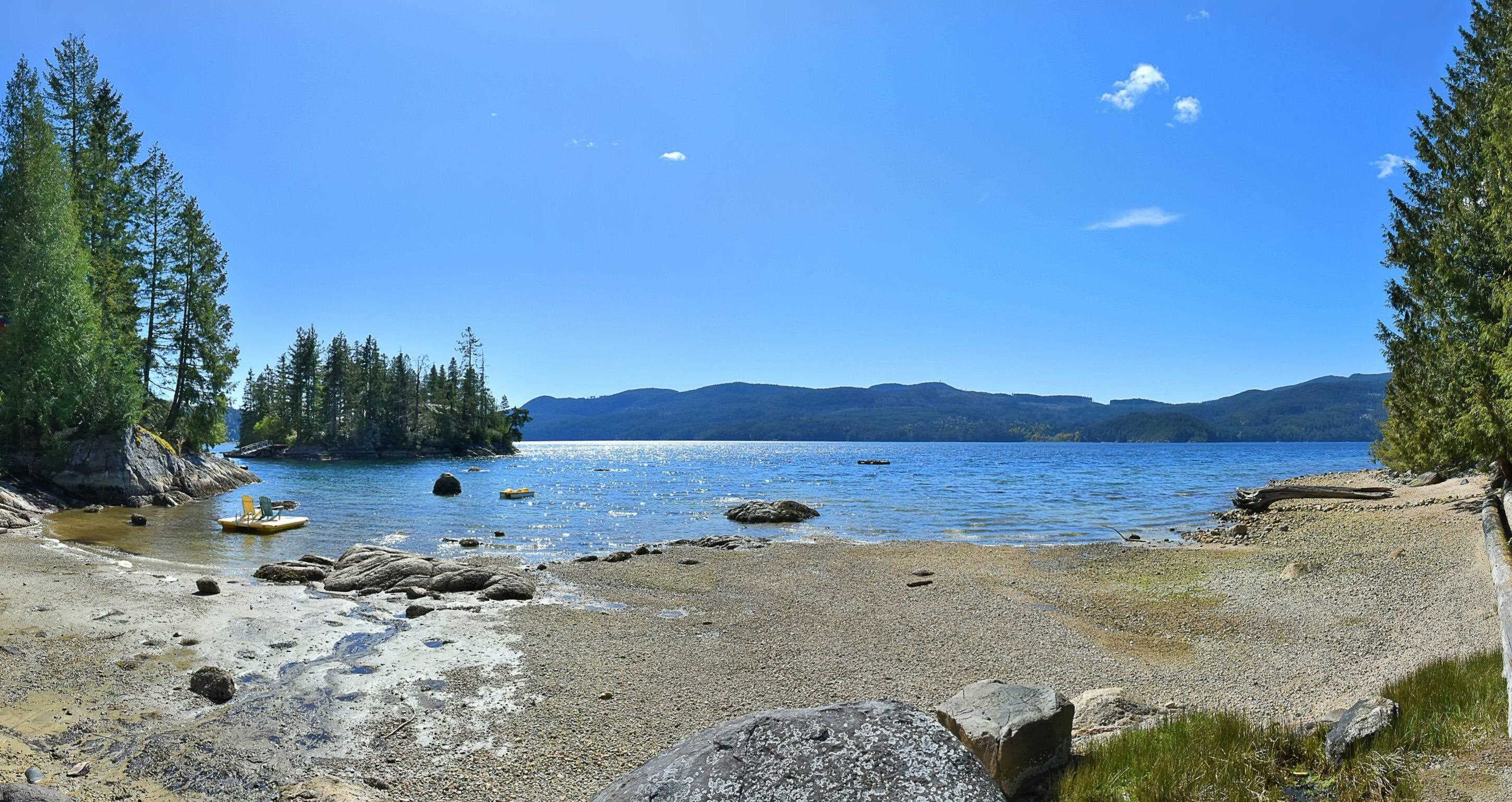 7545 Islets Place, Sechelt, V7Z 0C5 — photo 3