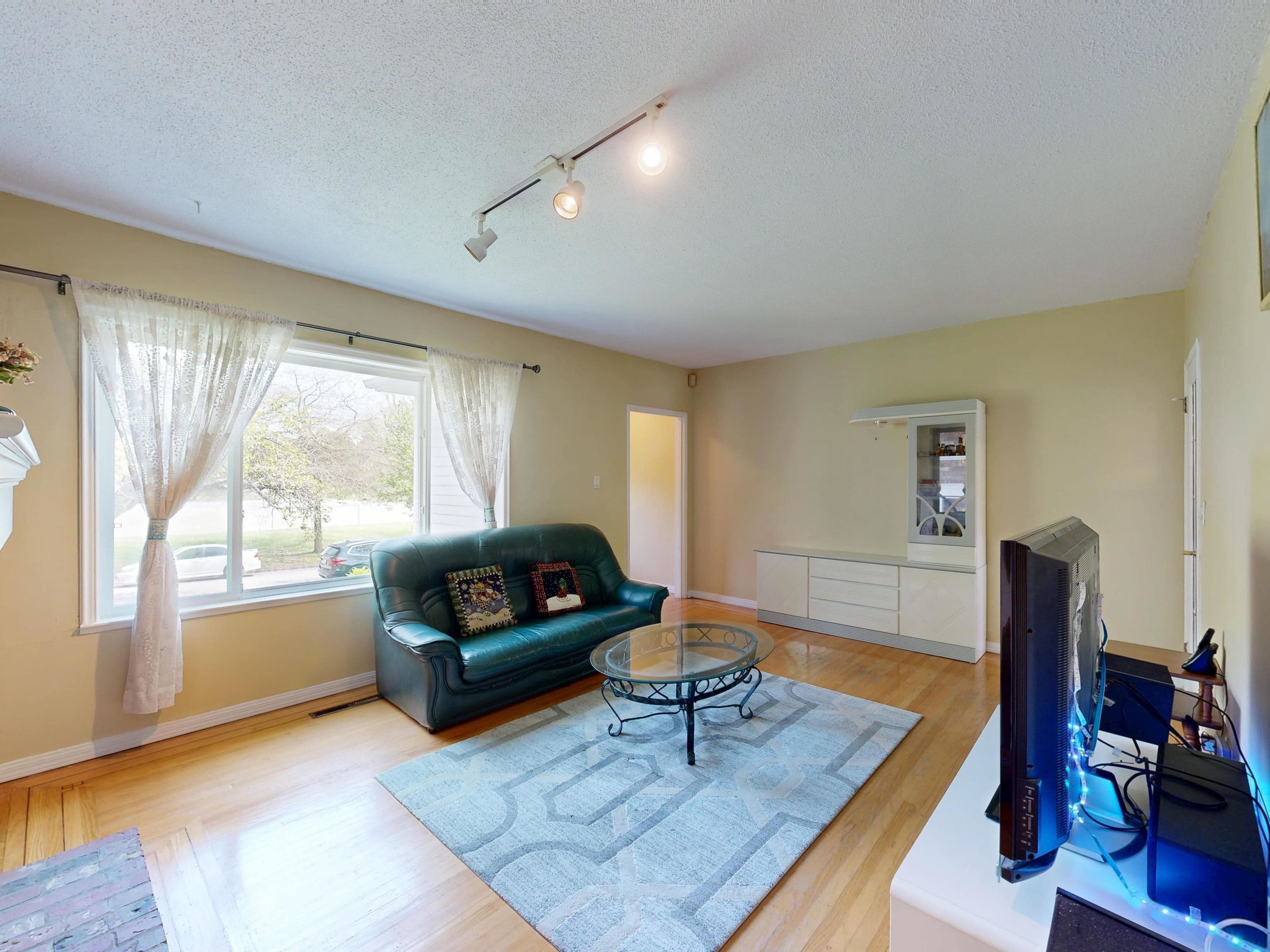 3157 Penticton Street, Vancouver, V5M 3C6 — photo 5