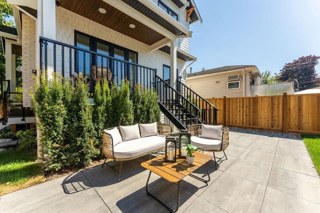 2598 E 16th Avenue, Vancouver, V5M 2L5 — photo 3