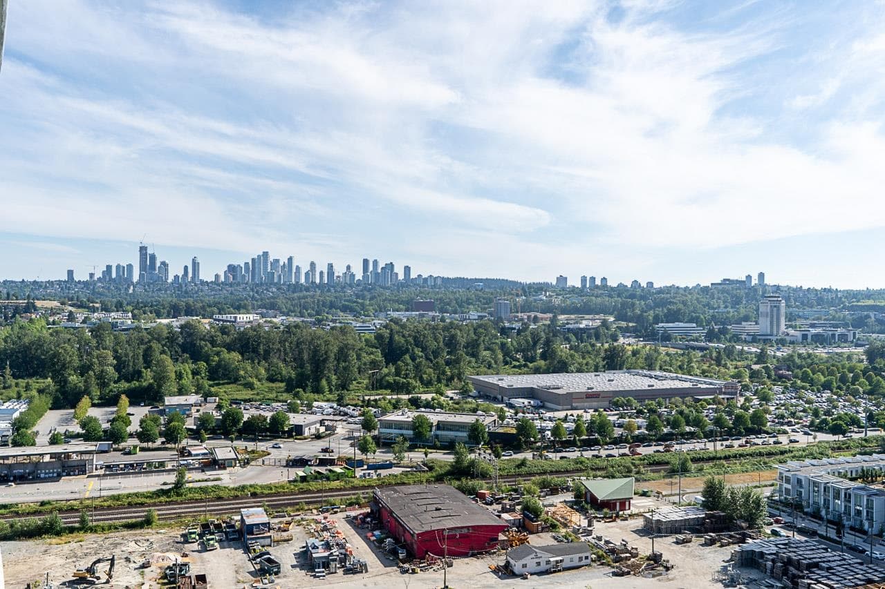 2708 - 2289 Yukon Crescent, Burnaby, V5C 0B2 — photo 1