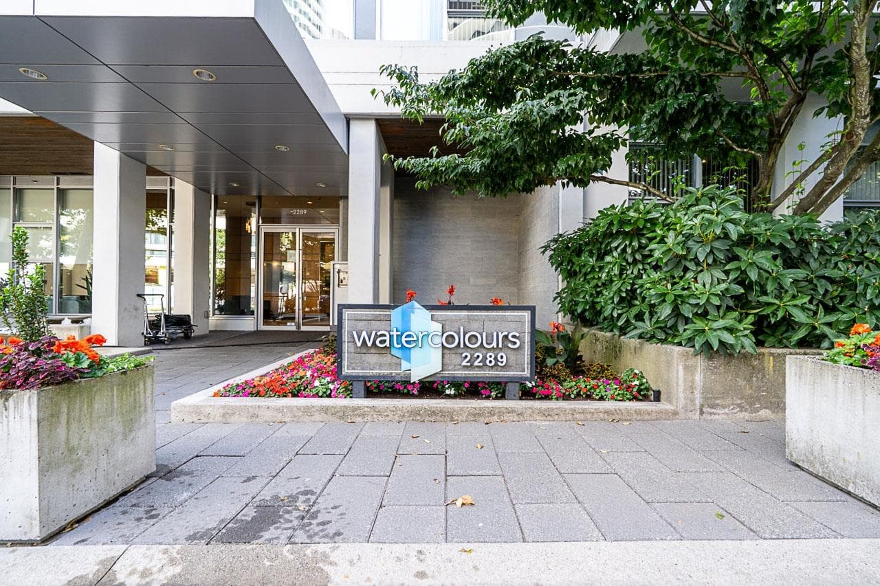2708 - 2289 Yukon Crescent, Burnaby, V5C 0B2 — photo 4