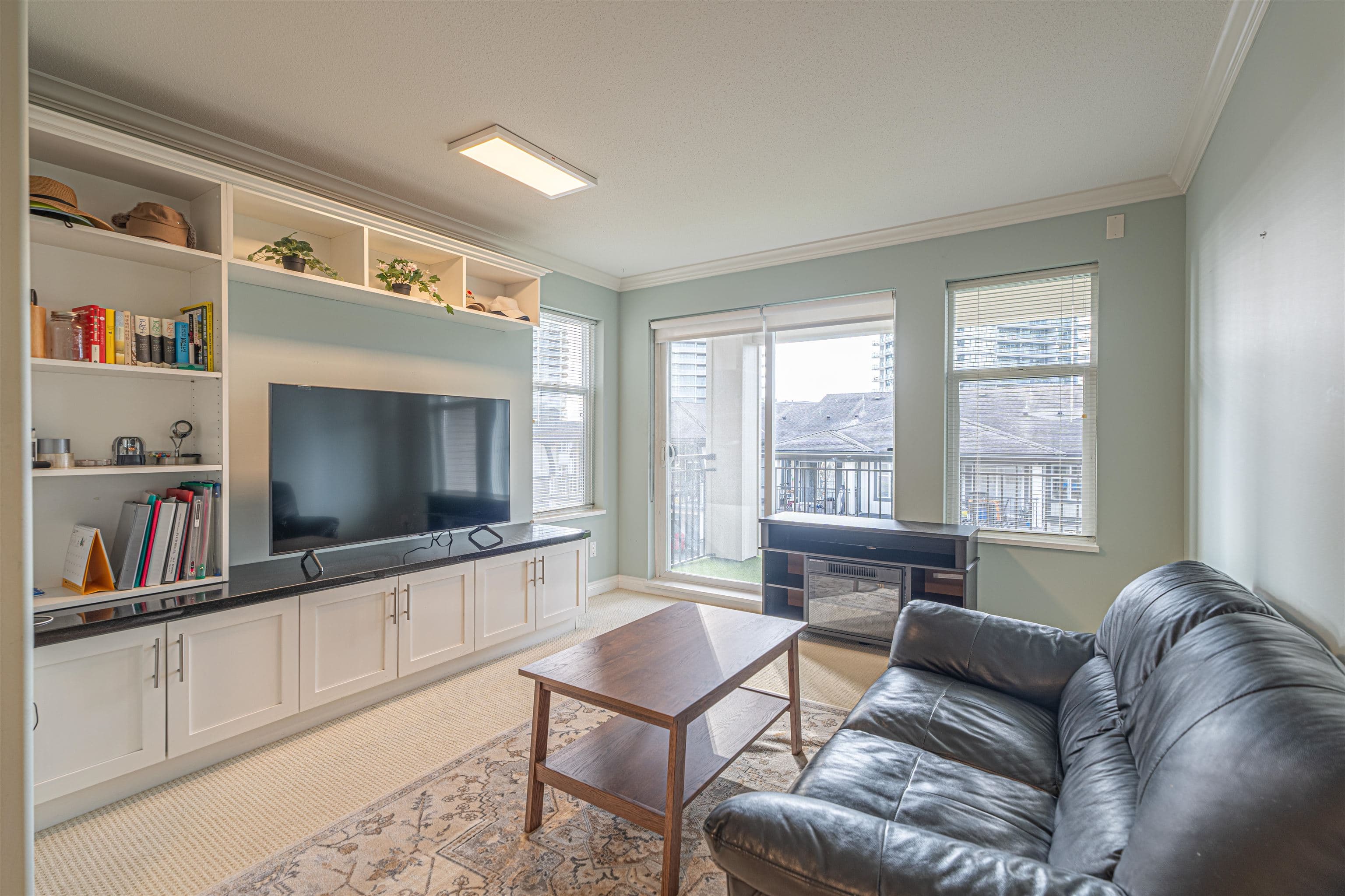 303 - 4799 Brentwood Drive, Burnaby, V5C 0C4 — photo 4
