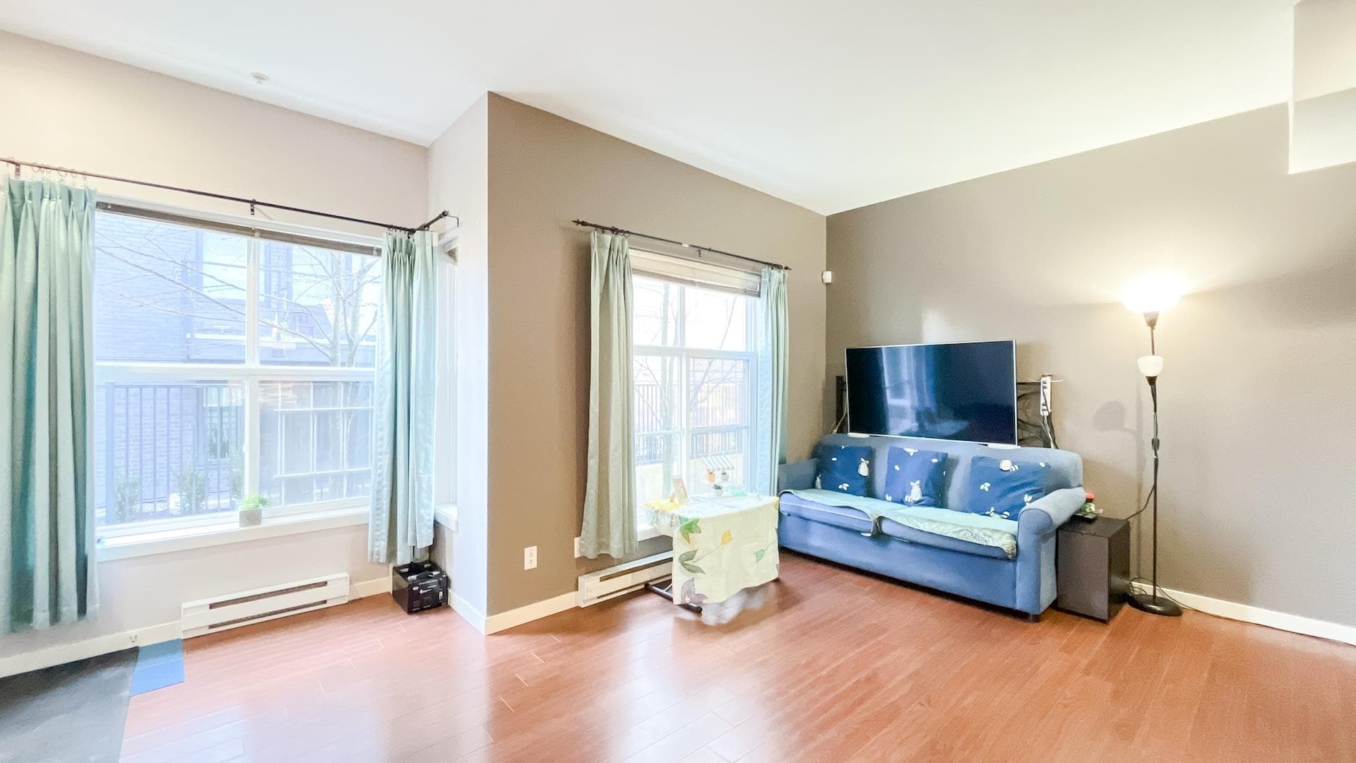 215 - 4155 Central Boulevard, Burnaby, V5H 4X2 — photo 2
