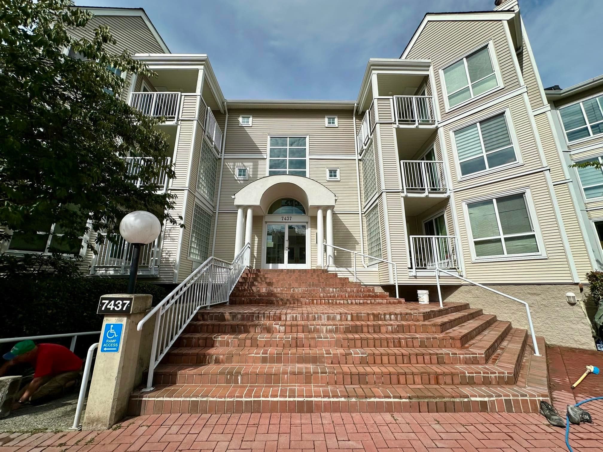 311 - 7437 Moffatt Road, Richmond