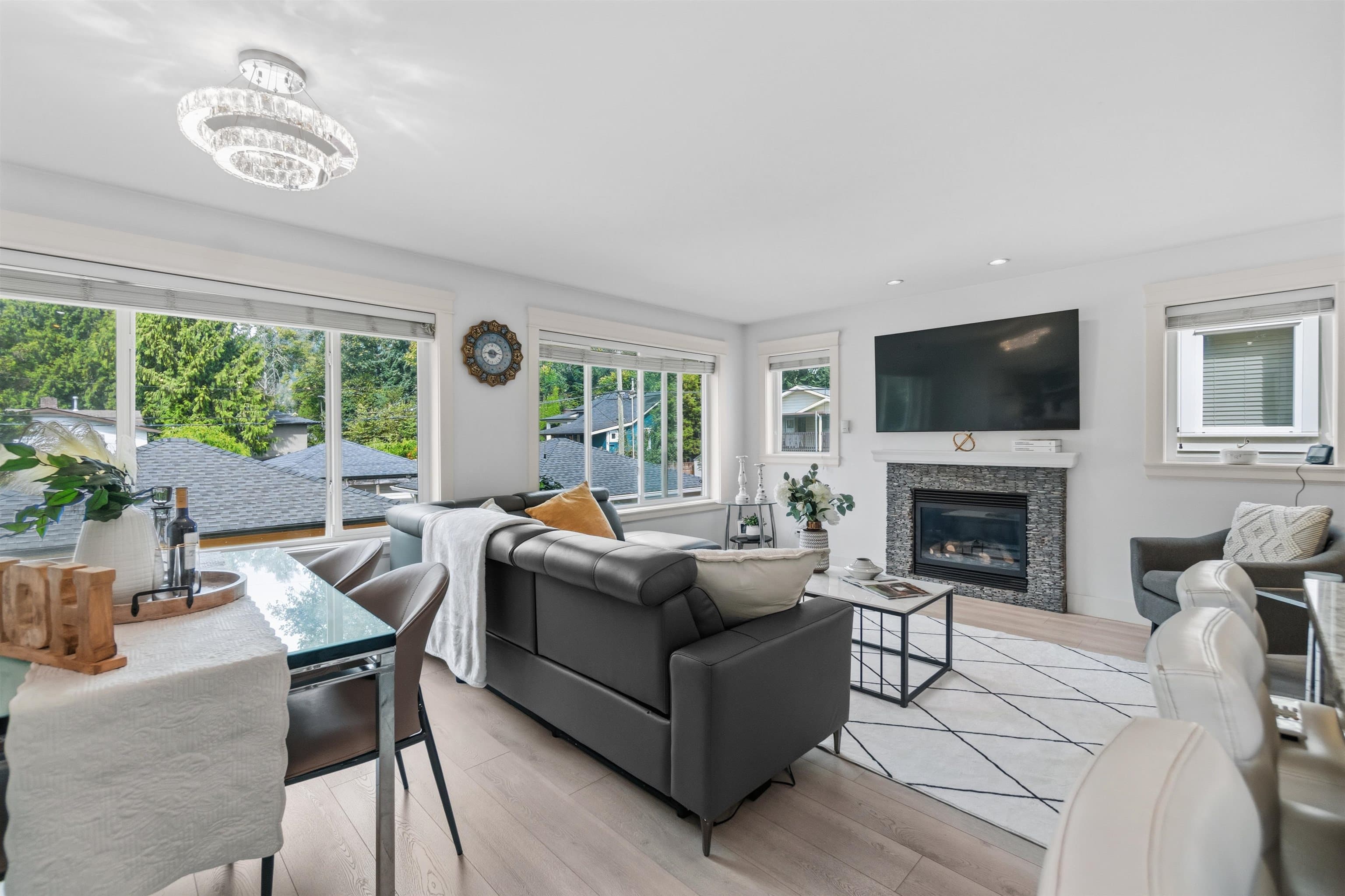 318 W 18th Street, North Vancouver, V7M 1W9 — photo 5