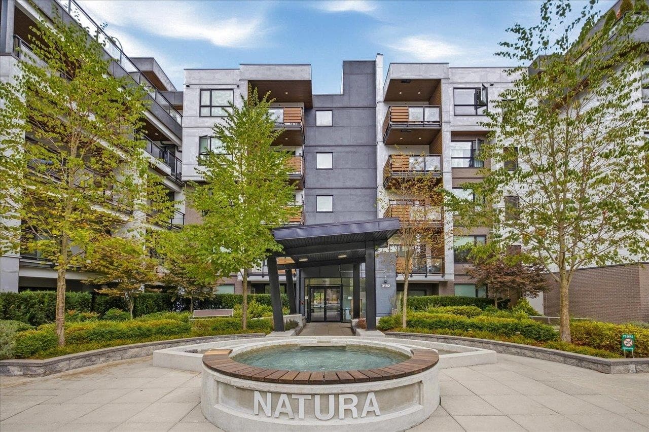 209 - 3182 Gladwin Road, Abbotsford, V2T 0K8 — photo 1