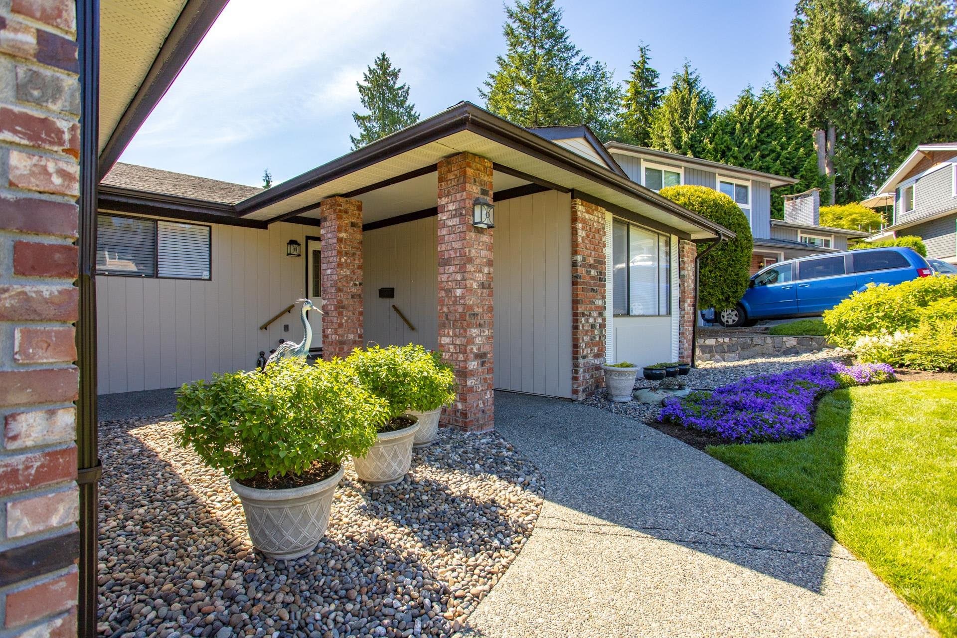2802 Pilot Drive, Coquitlam, V3C 3T4 — photo 2