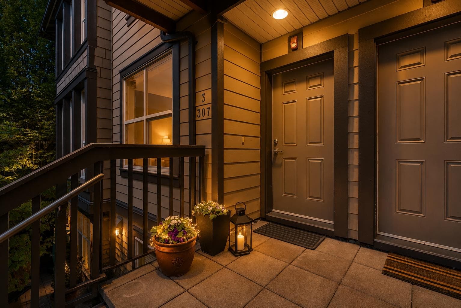 3 - 307 E 15th Street, North Vancouver, V7L 2R6 — photo 2