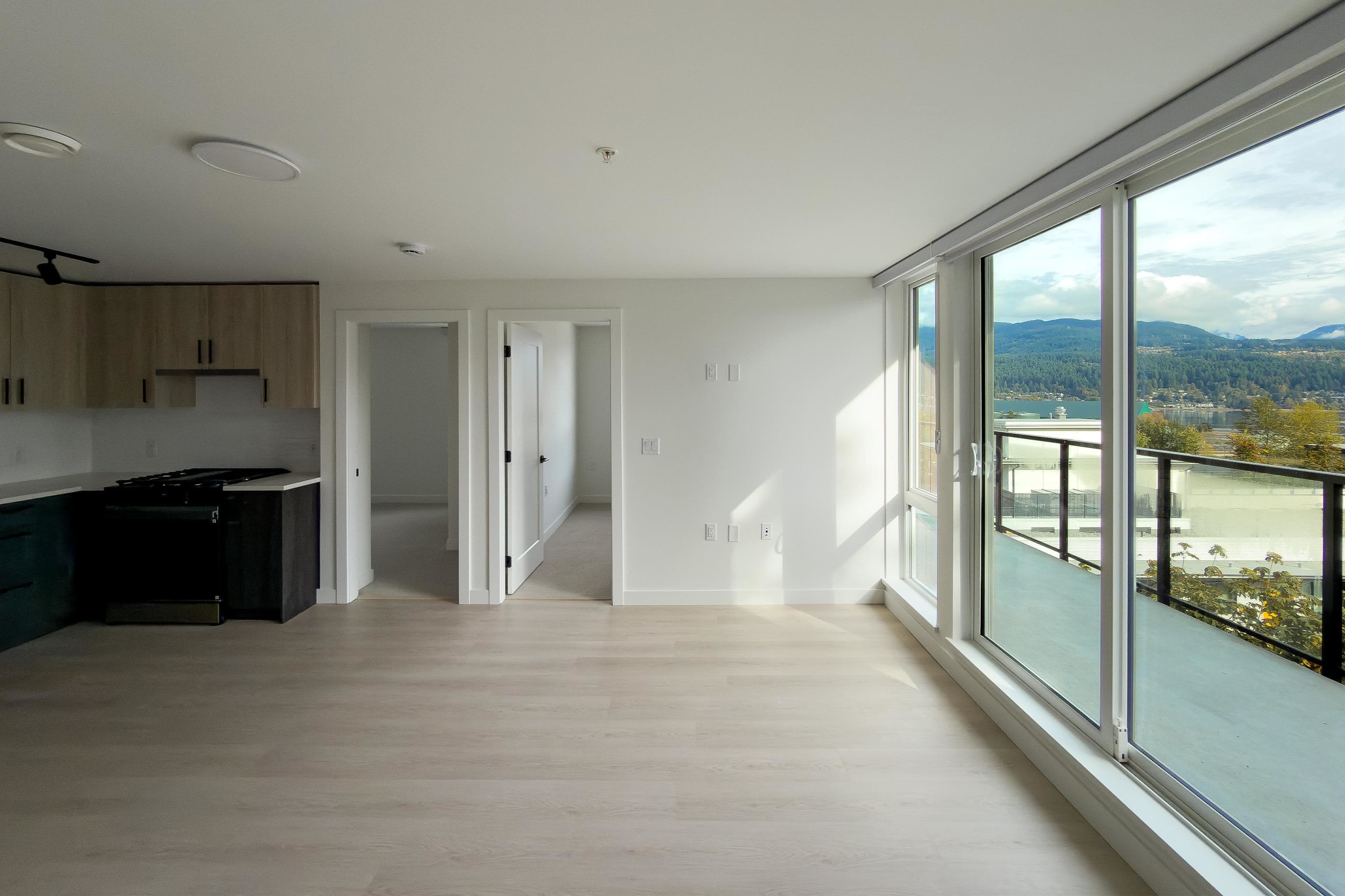406 - 2002 St. George Street, Port Moody, V3H 0N4 — photo 4